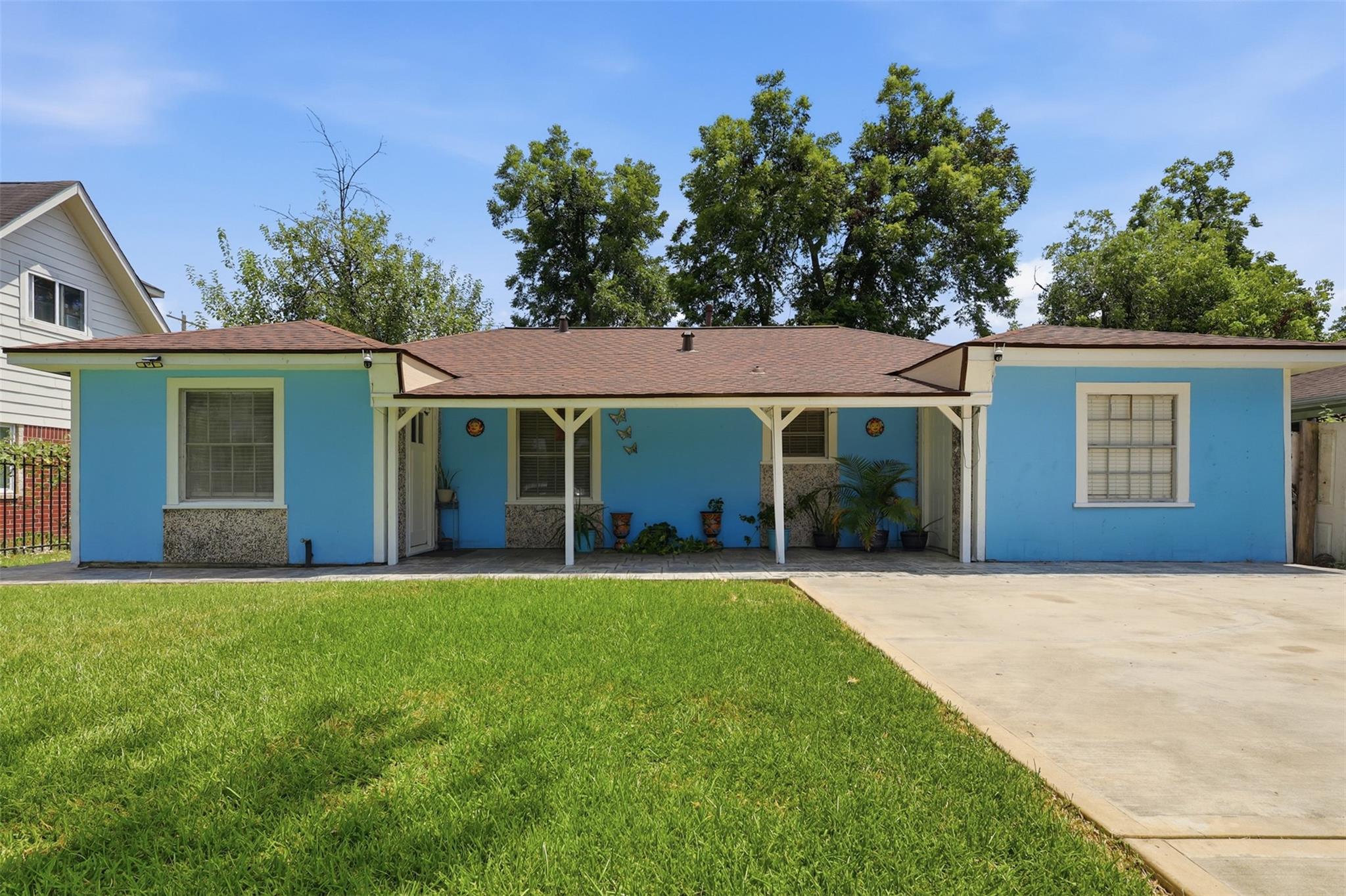 710 Virginia St, Houston, TX 77076