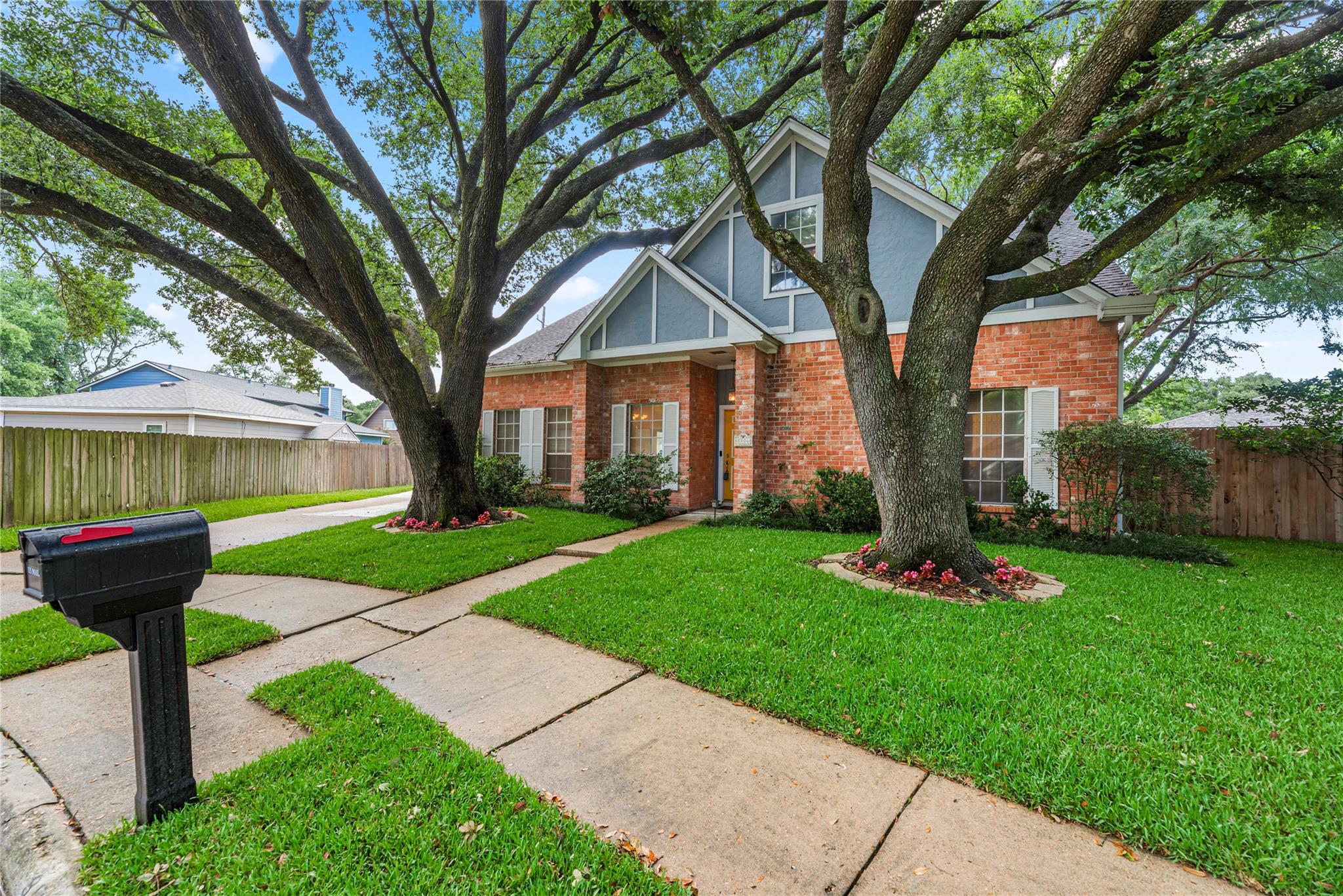 8106 Tall Firs Ln, Houston, TX 77095 photo