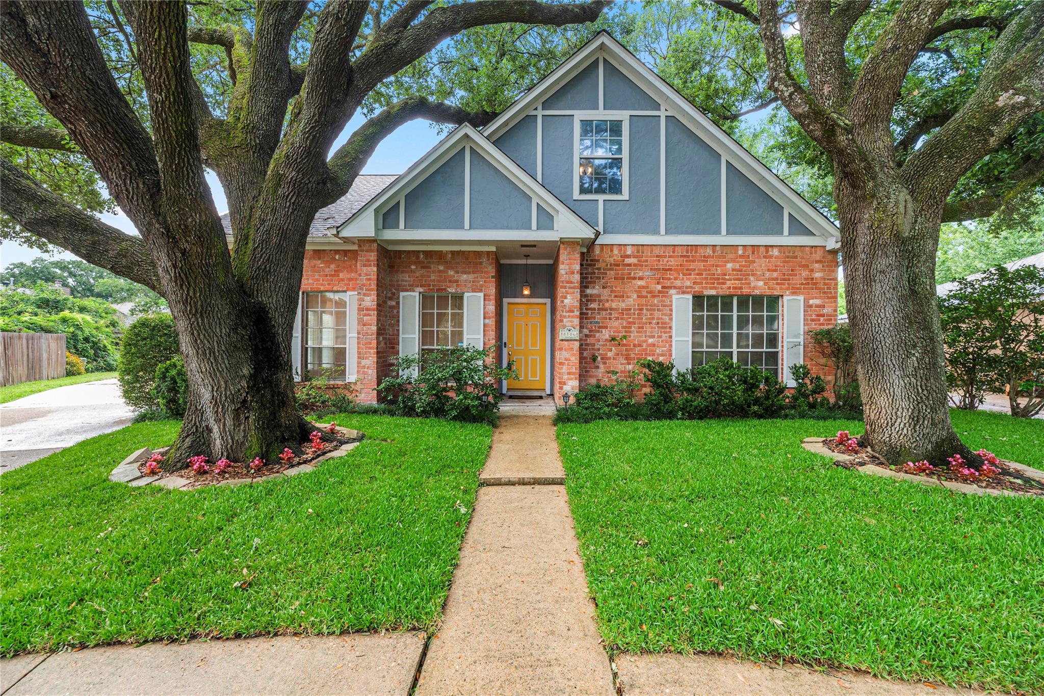 8106 Tall Firs Ln, Houston, TX 77095