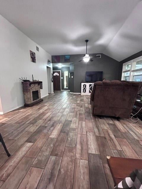 600 Spruce Dr, Conroe, TX 77302 photo