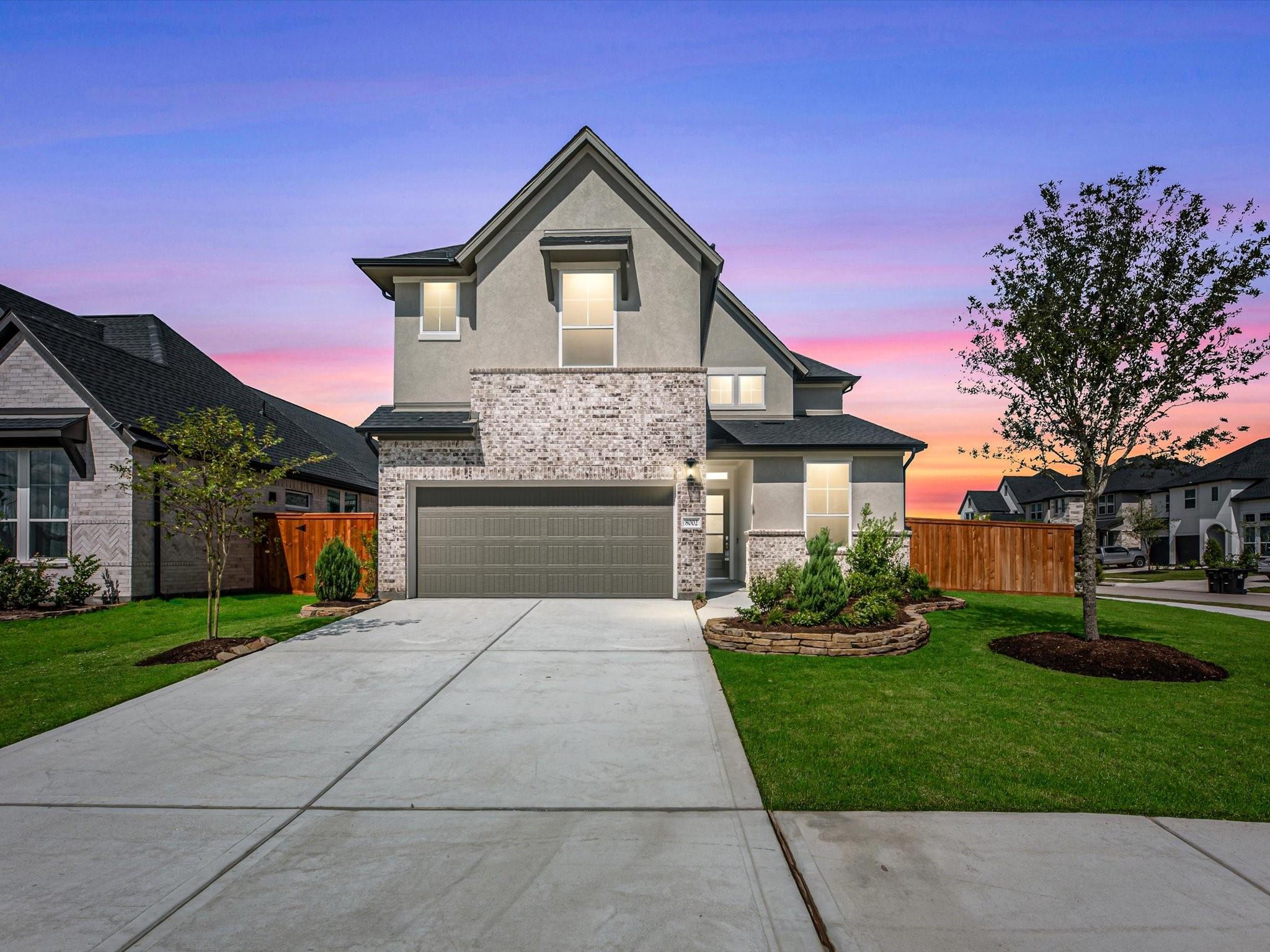 8002 Treetop View Dr, Fulshear, TX 77441