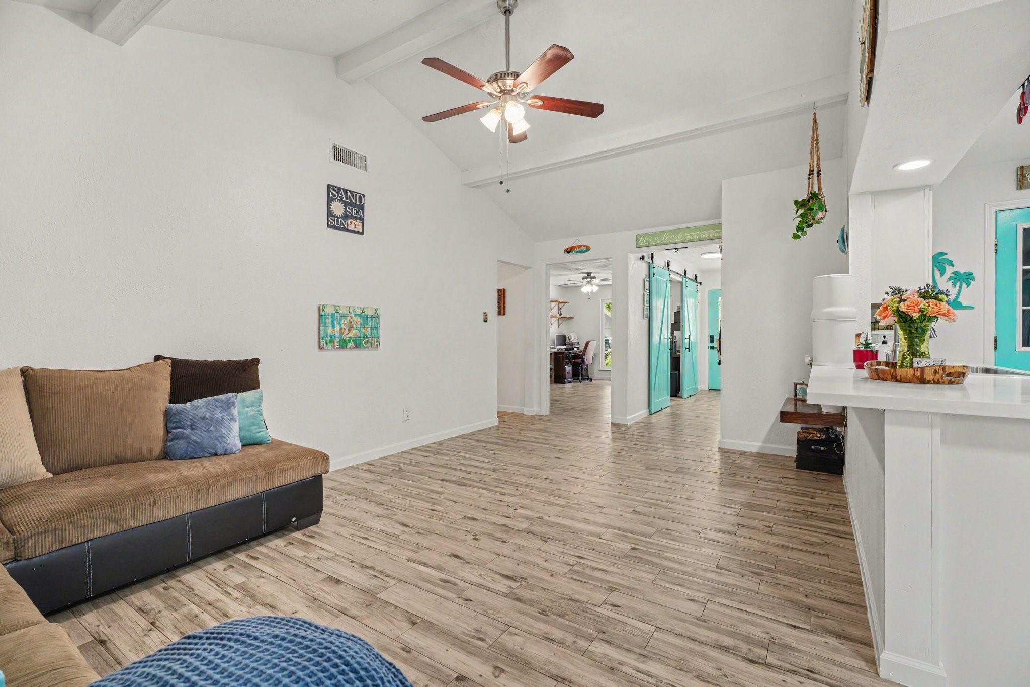 5003 Meadow Lark Ln, Dickinson, TX 77539 photo