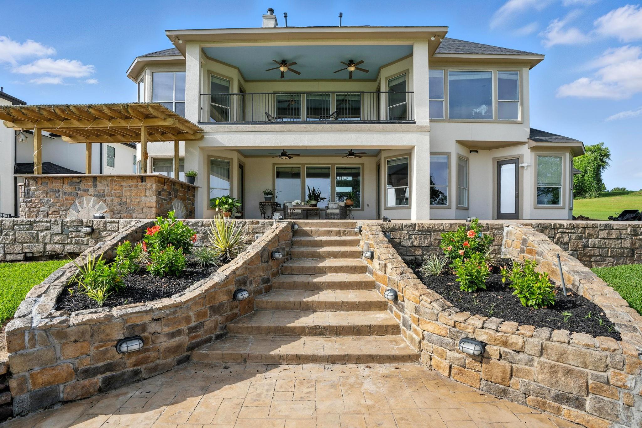18984 Harbor Side Blvd, Montgomery, TX 77356 photo