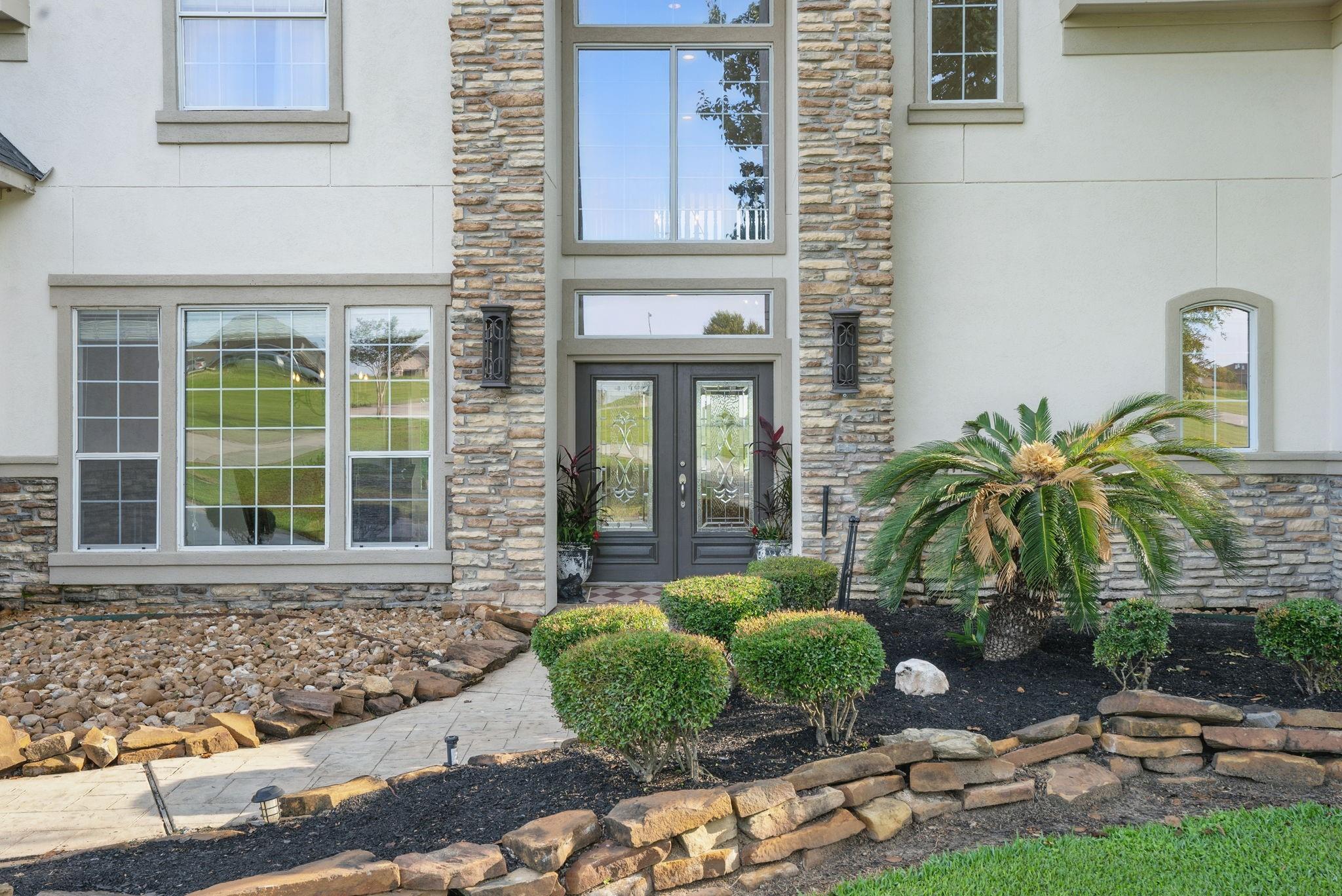 18984 Harbor Side Blvd, Montgomery, TX 77356 photo