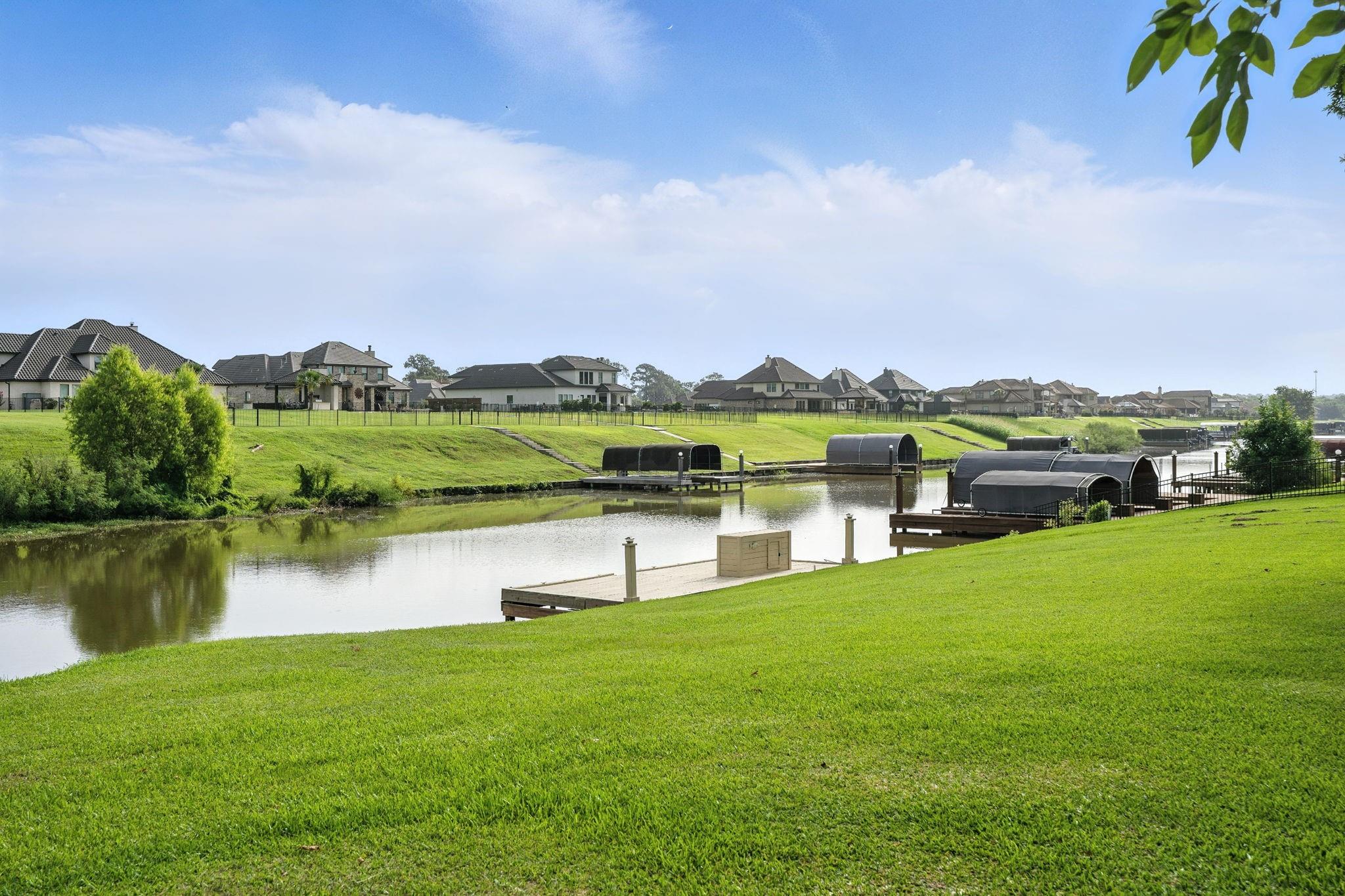 18984 Harbor Side Blvd, Montgomery, TX 77356 photo