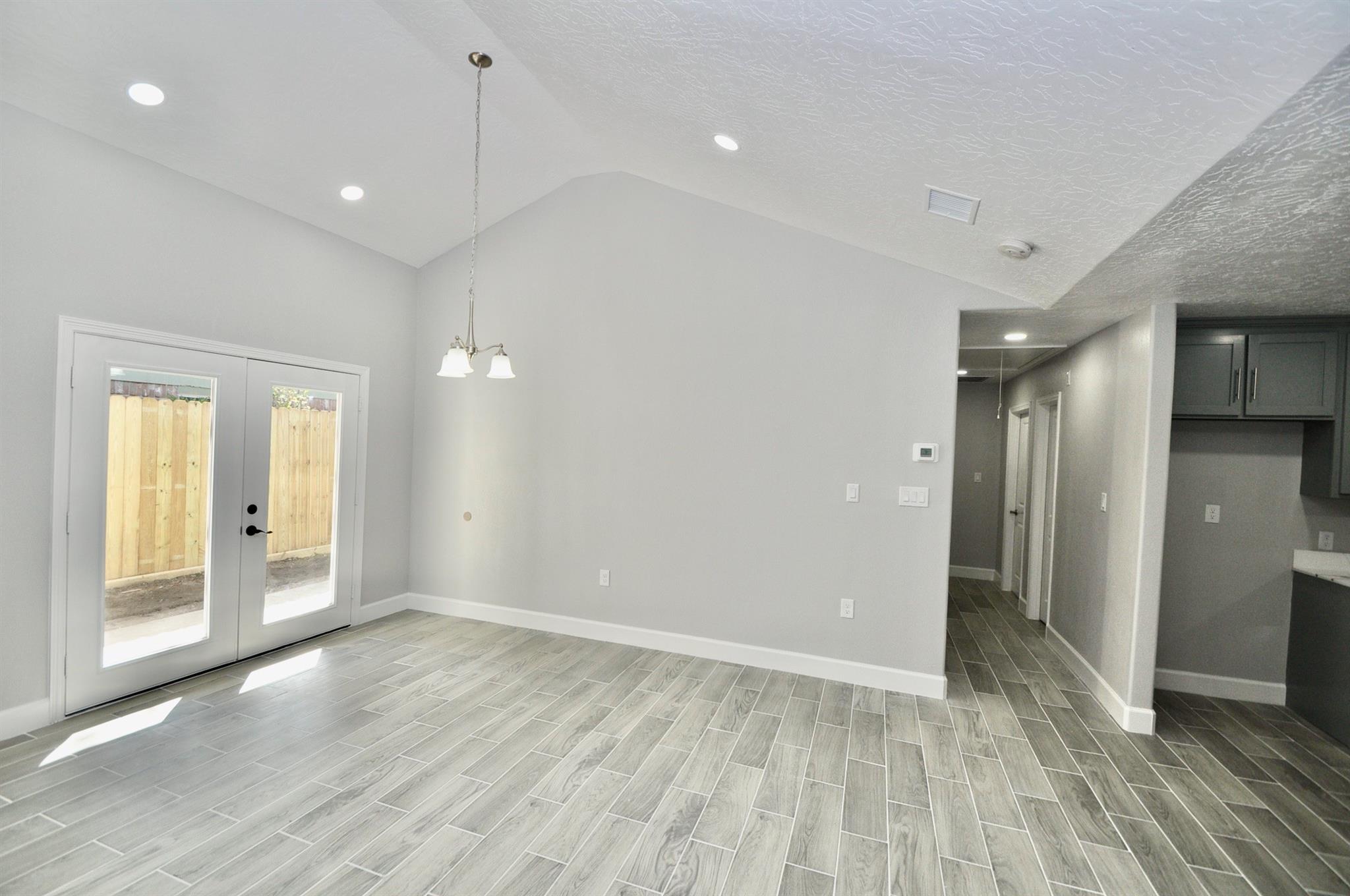 734 Hambrick Ct, Houston, TX 77060 photo