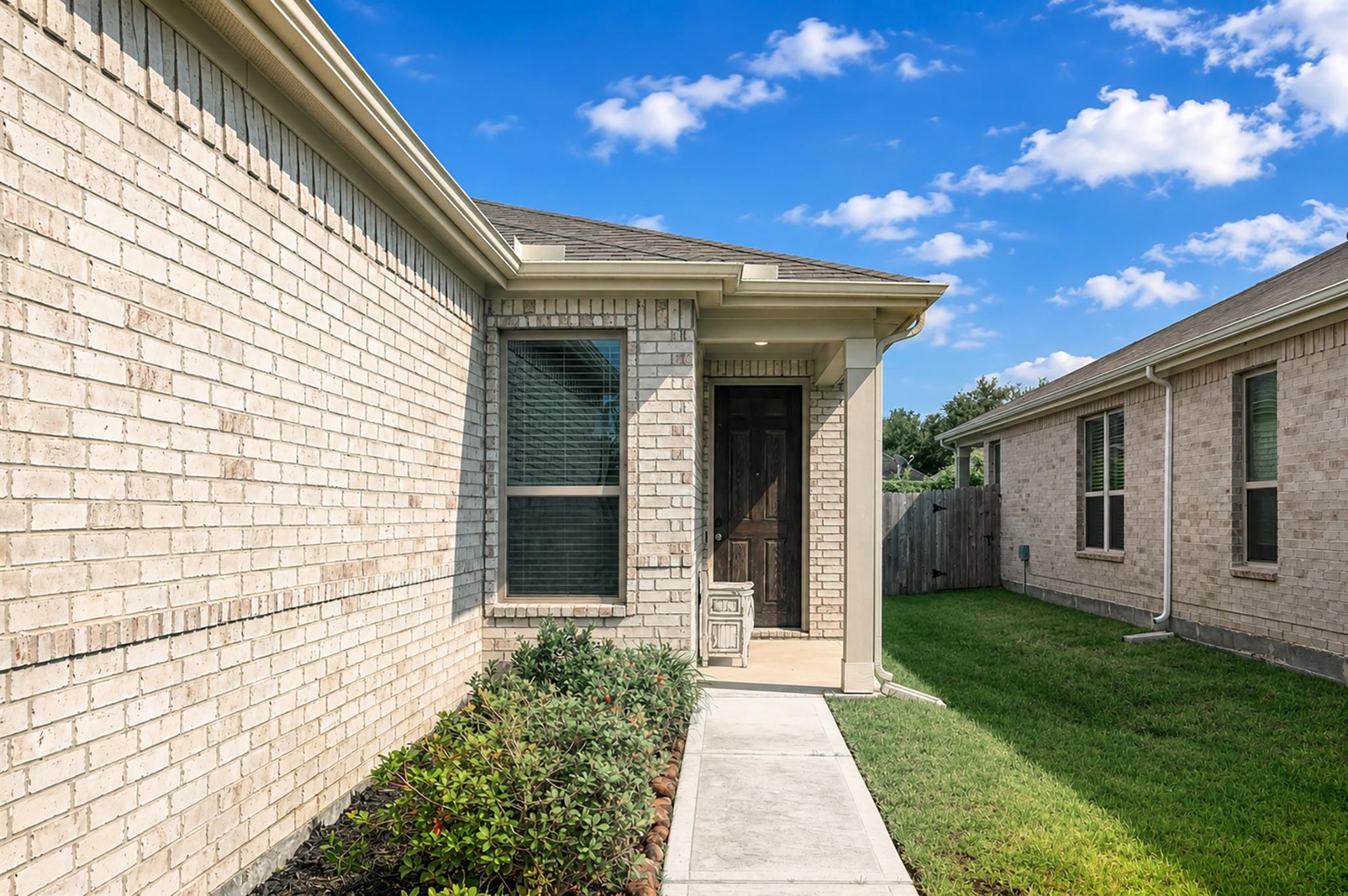 20900 Sheffield Park Dr, Porter, TX 77365 photo