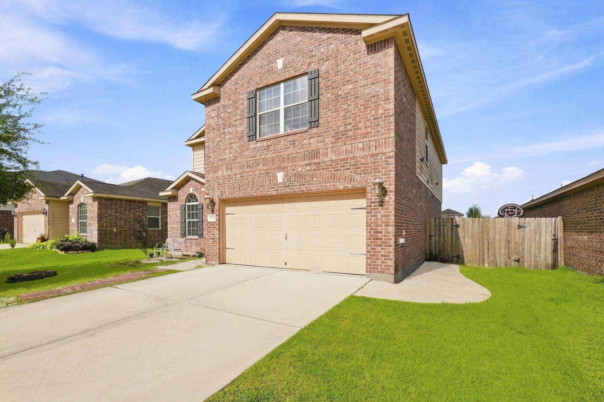 20527 Marker Ridge Dr, Humble, TX 77338 photo