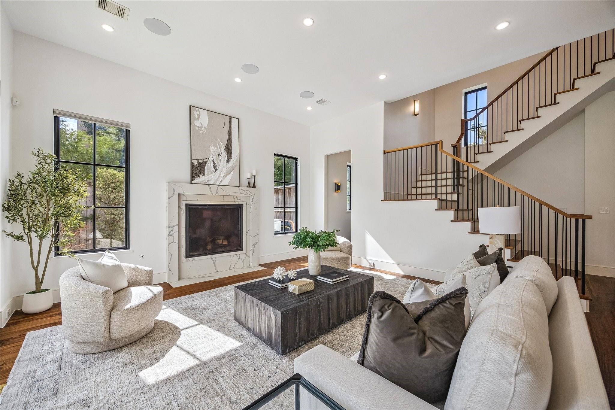 4521 Blossom St, Houston, TX 77007 photo