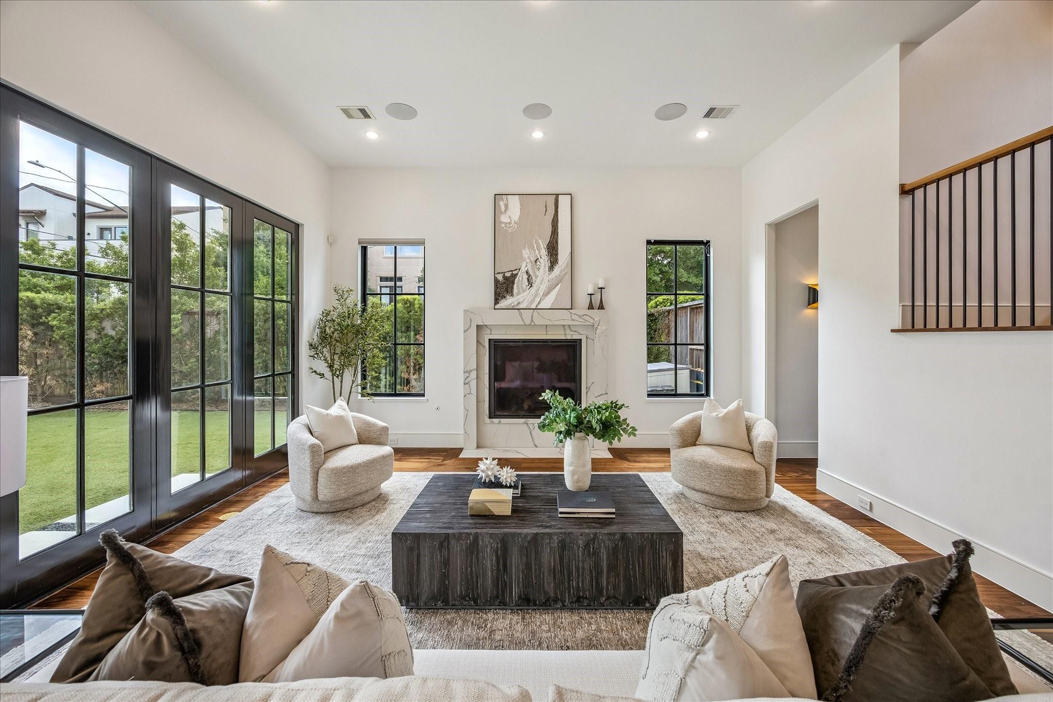 4521 Blossom St, Houston, TX 77007 photo