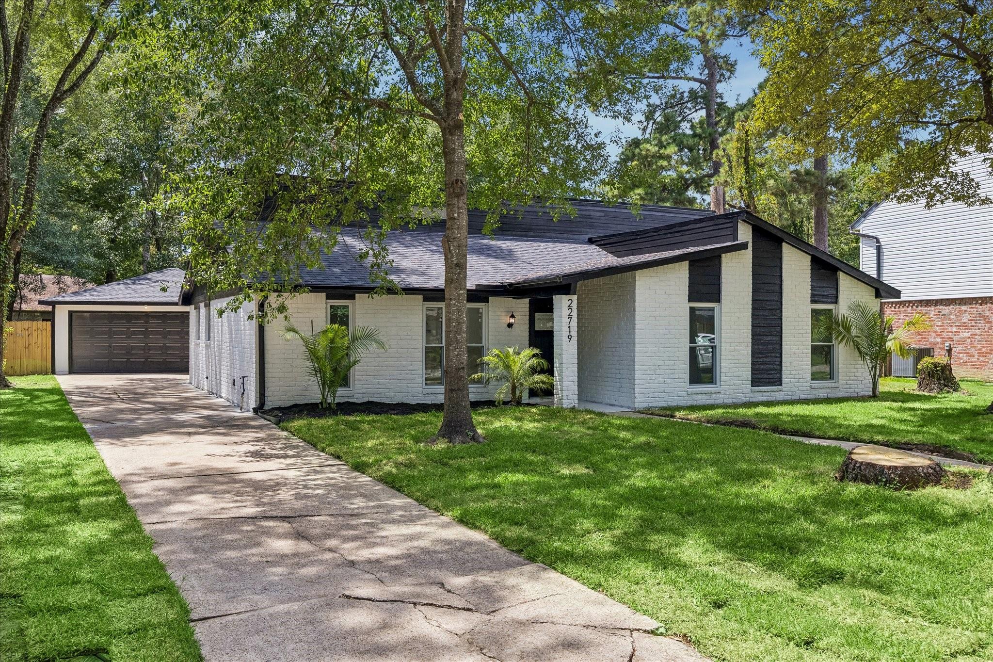 22719 Lemon Grove Dr, Spring, TX 77373