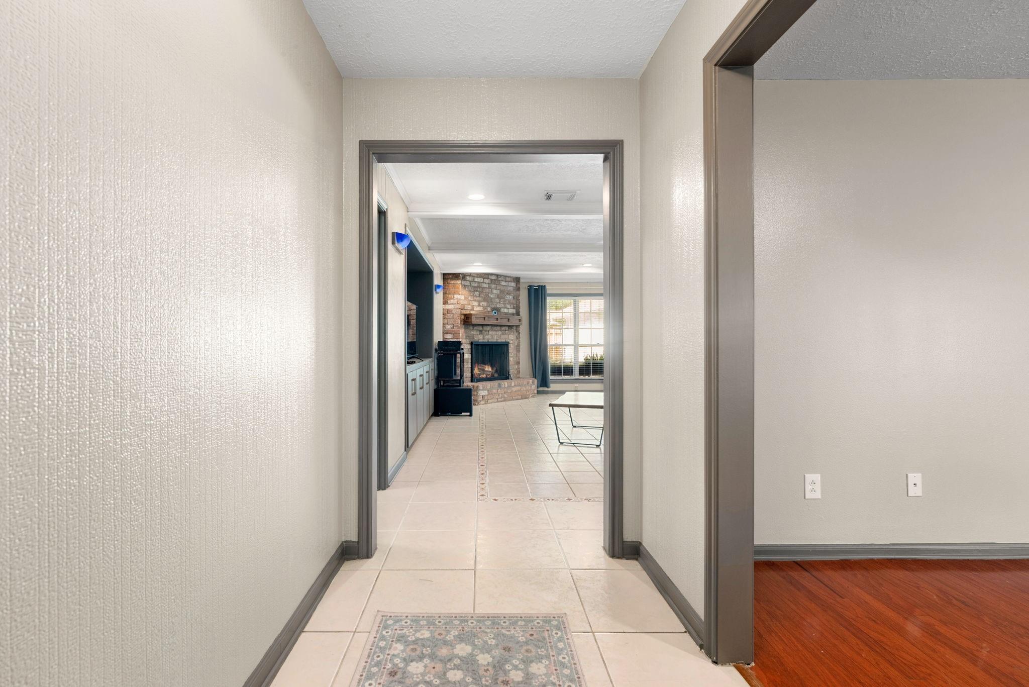 1858 Eagle Falls Dr, Houston, TX 77077 photo