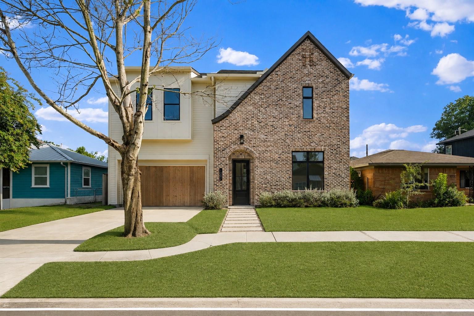 1002 25 St, Houston, TX 77009