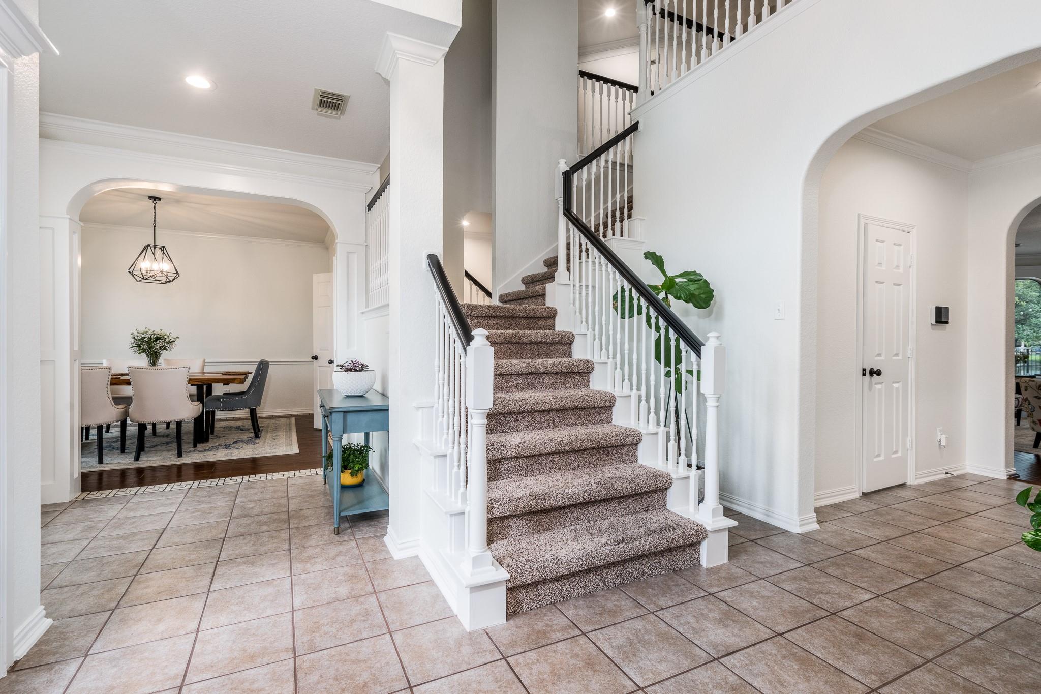 15903 Lake Loop Dr, Cypress, TX 77433 photo