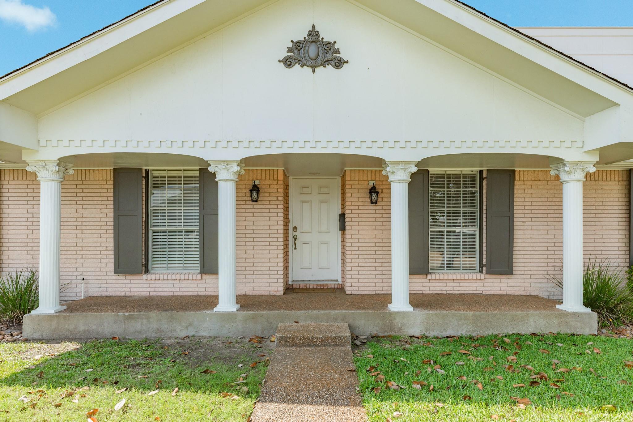 47 Adler Cir, Galveston, TX 77551 photo