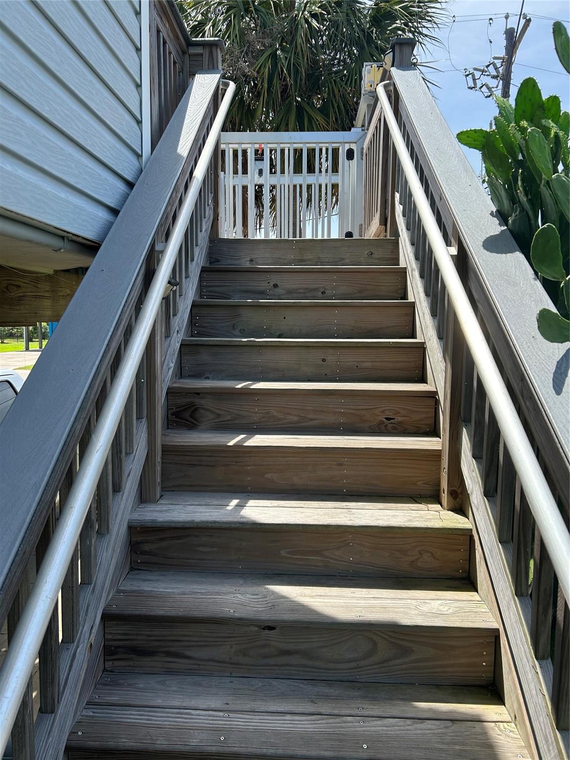 16502 Jamaica Inn Rd, Jamaica Beach, TX 77554 photo