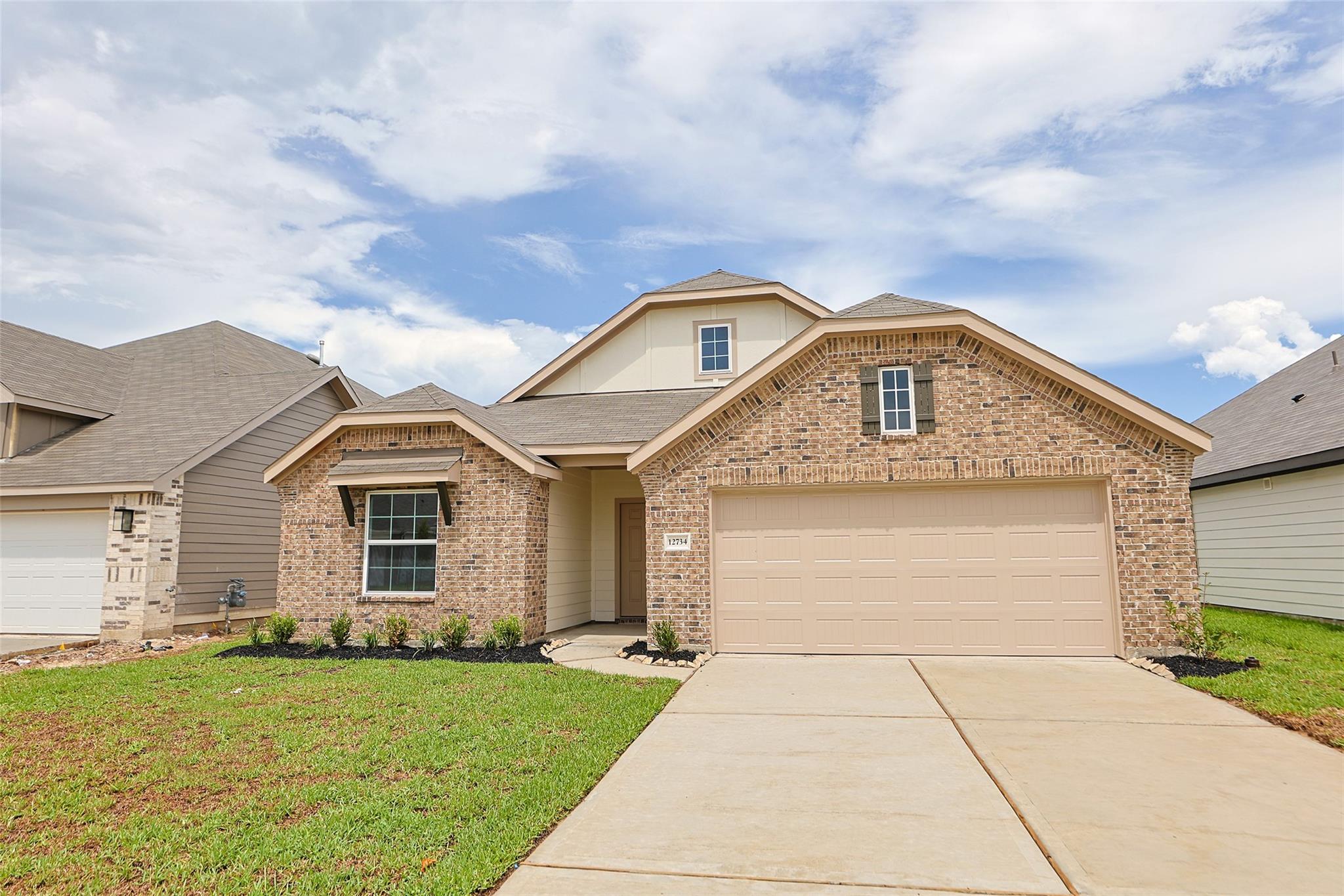 12734 Dina Spring Ln, Magnolia, TX 77354 photo