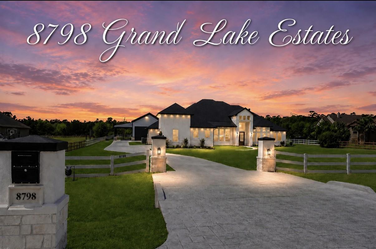 8798 Grand Lake Estates Dr, Montgomery, TX 77316