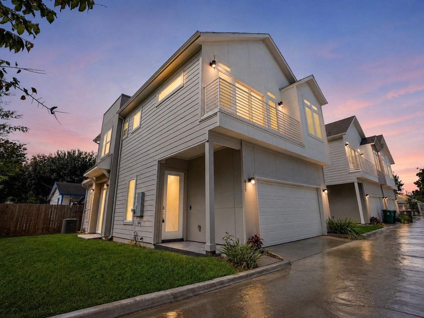853 Prosper St, Houston, TX 77088 photo