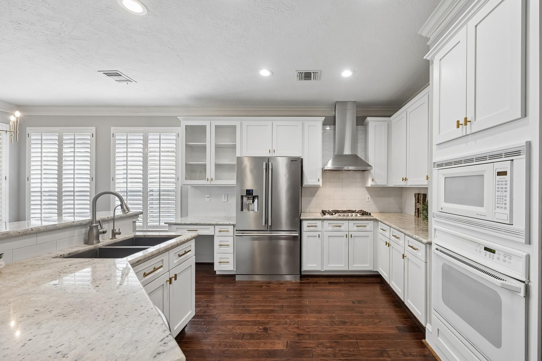 13718 Kellerton Ln, Cypress, TX 77429 photo