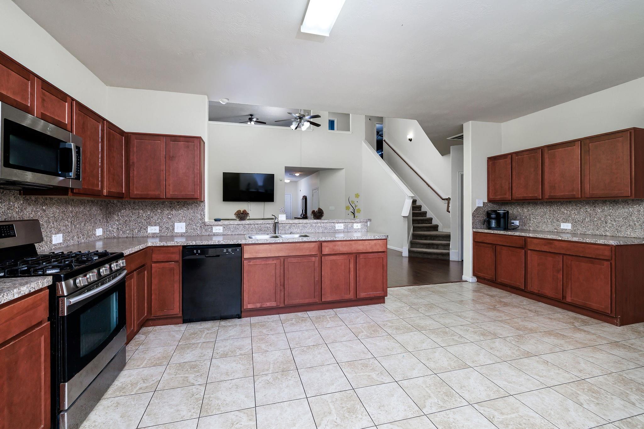 17435 Hayley Spring Ct, Humble, TX 77396 photo