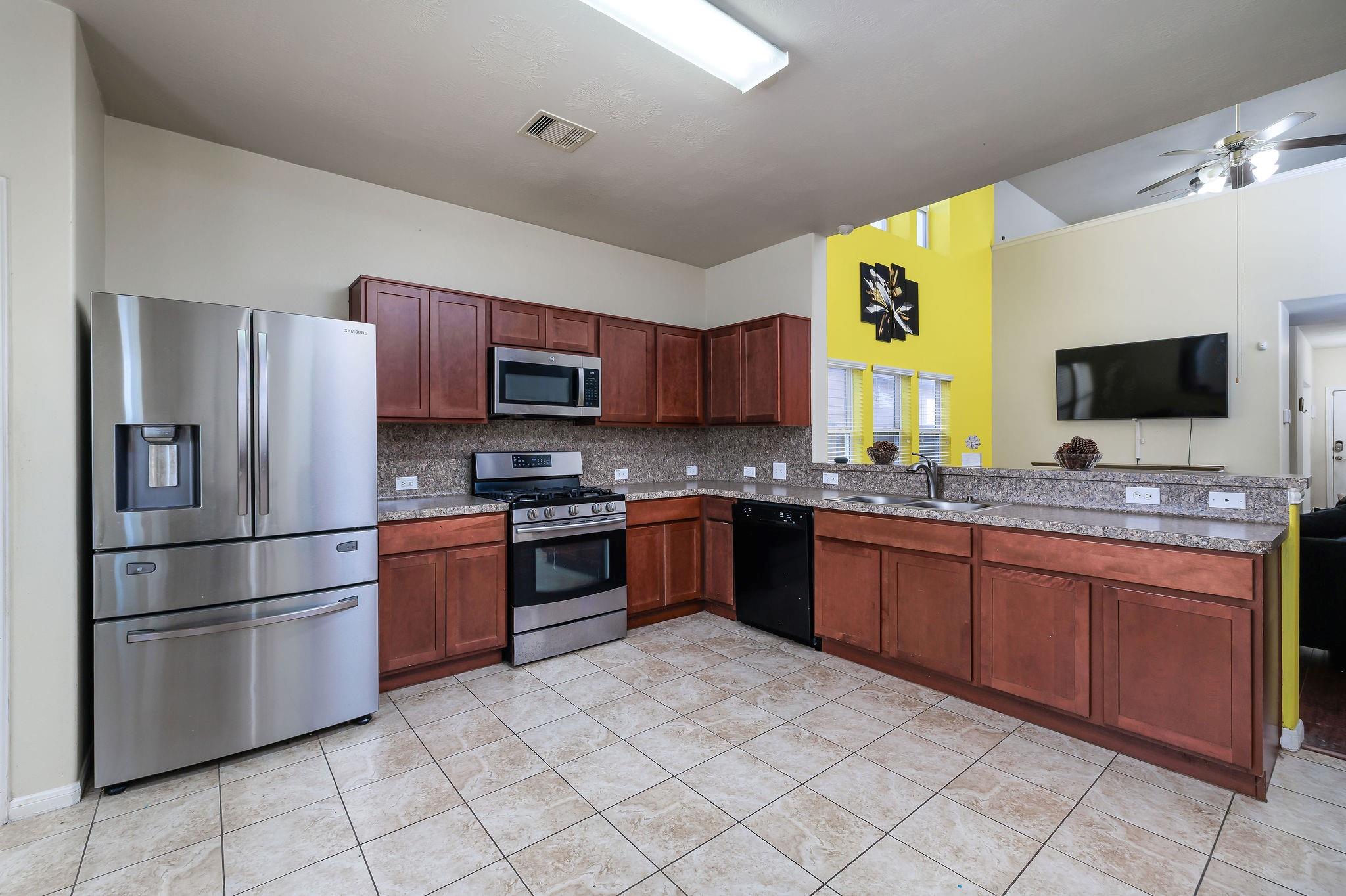 17435 Hayley Spring Ct, Humble, TX 77396 photo