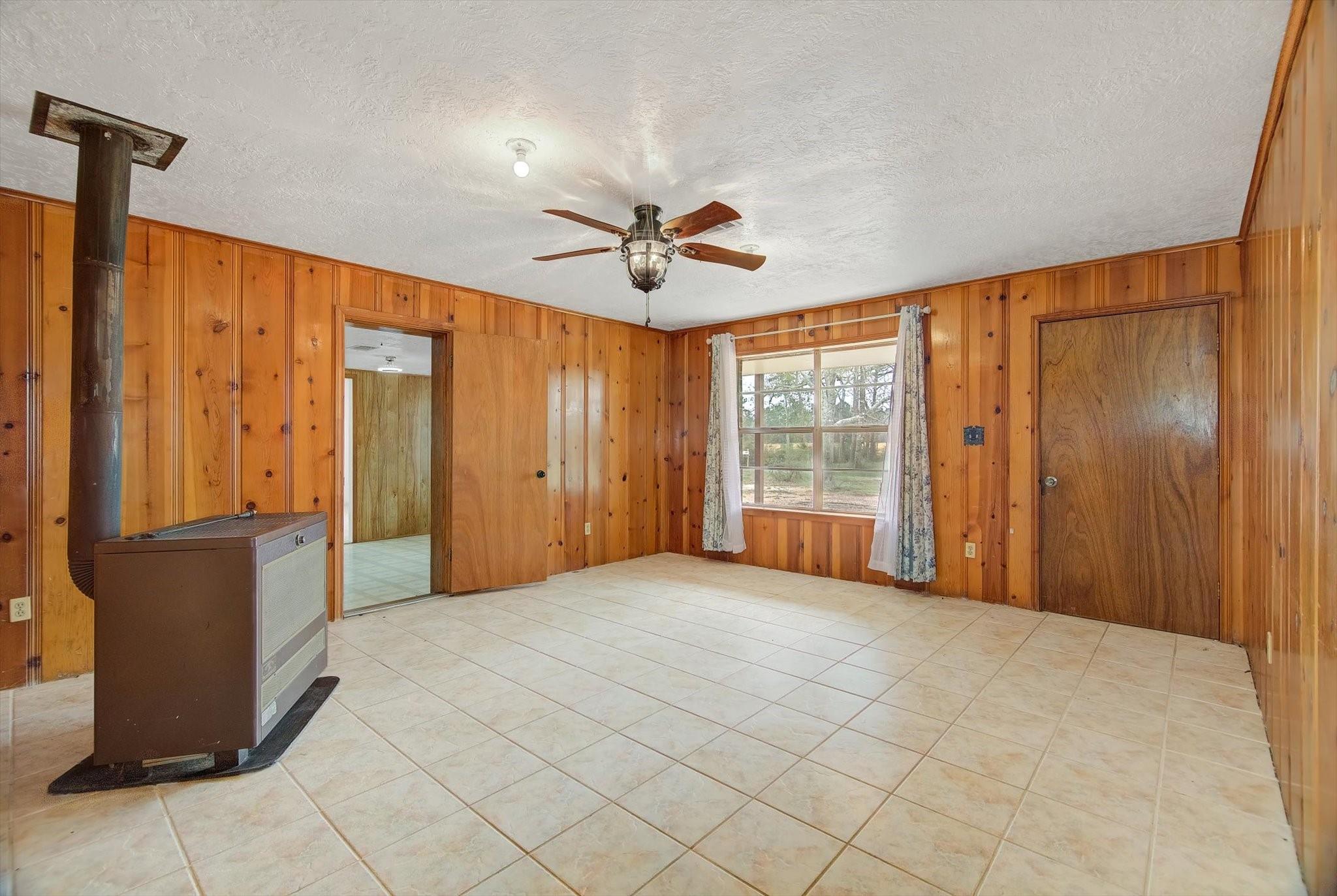 577 County Road 2251, Cleveland, TX 77327 photo