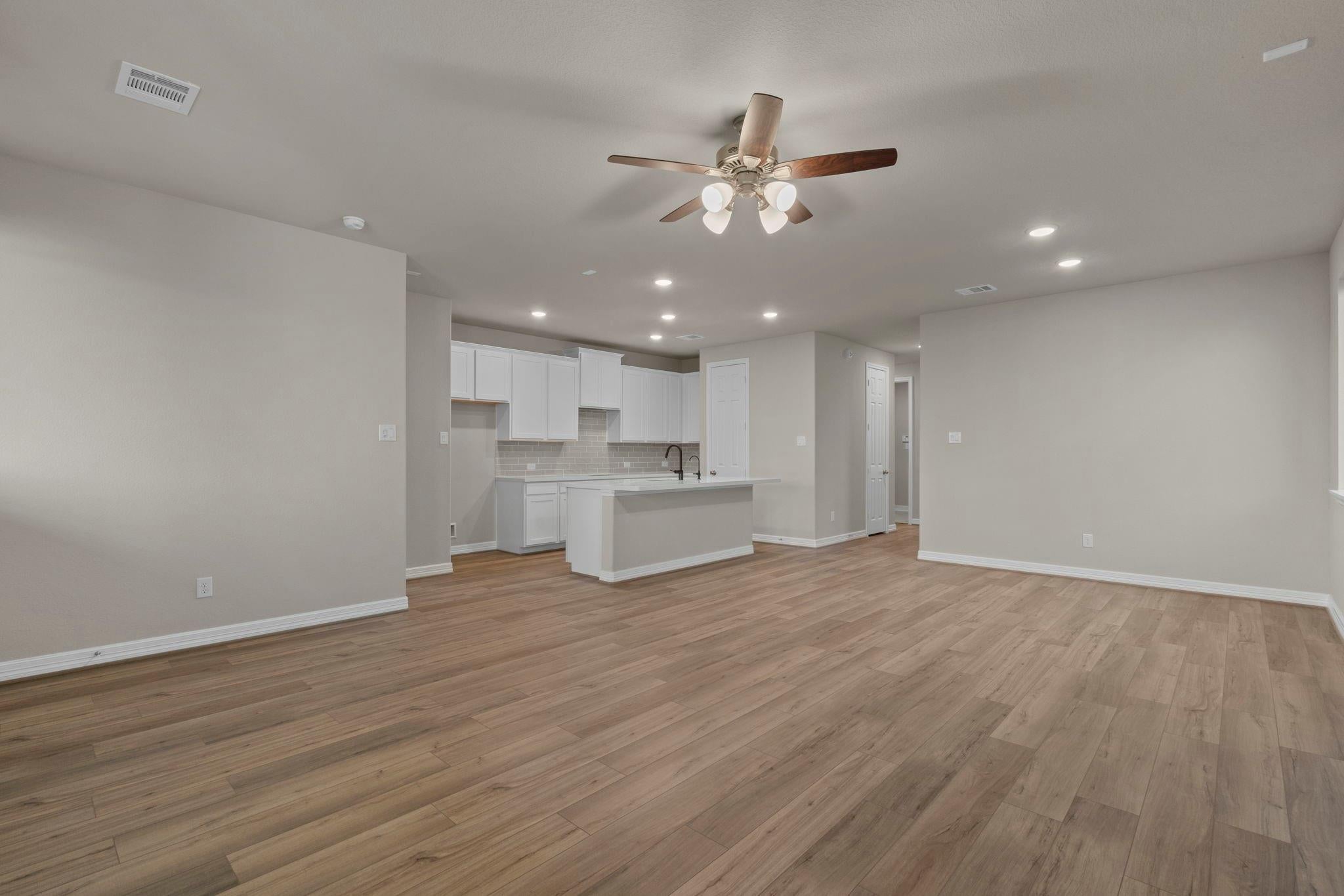 3004 Viceroy Spur Ln, League City, TX 77573 photo