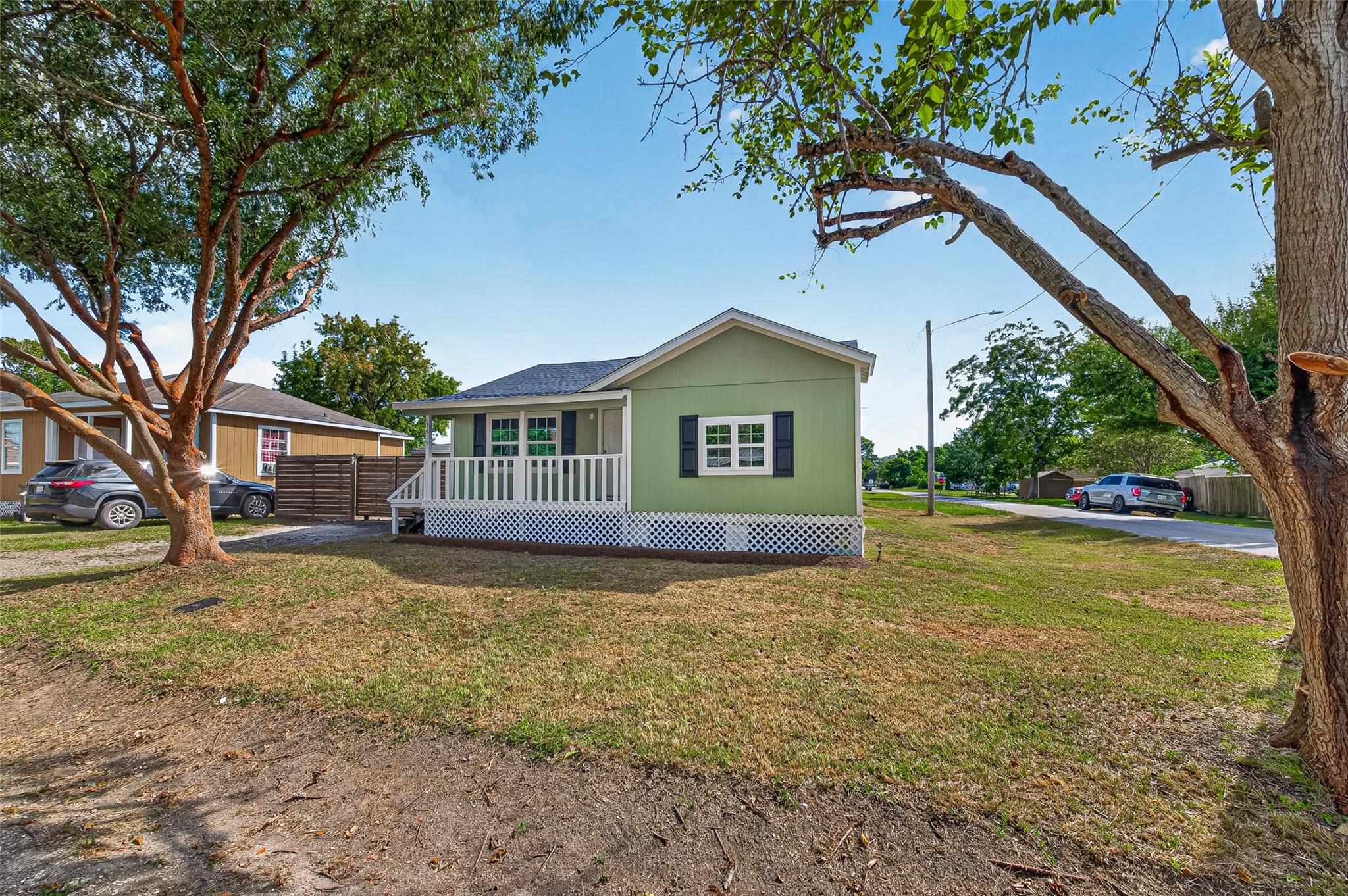 4619 18 St, Bacliff, TX 77518 photo