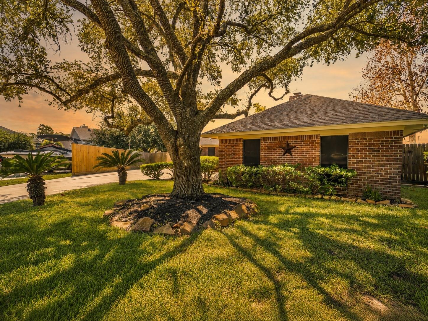 7093 Whispering Wind Dr, Willis, TX 77318