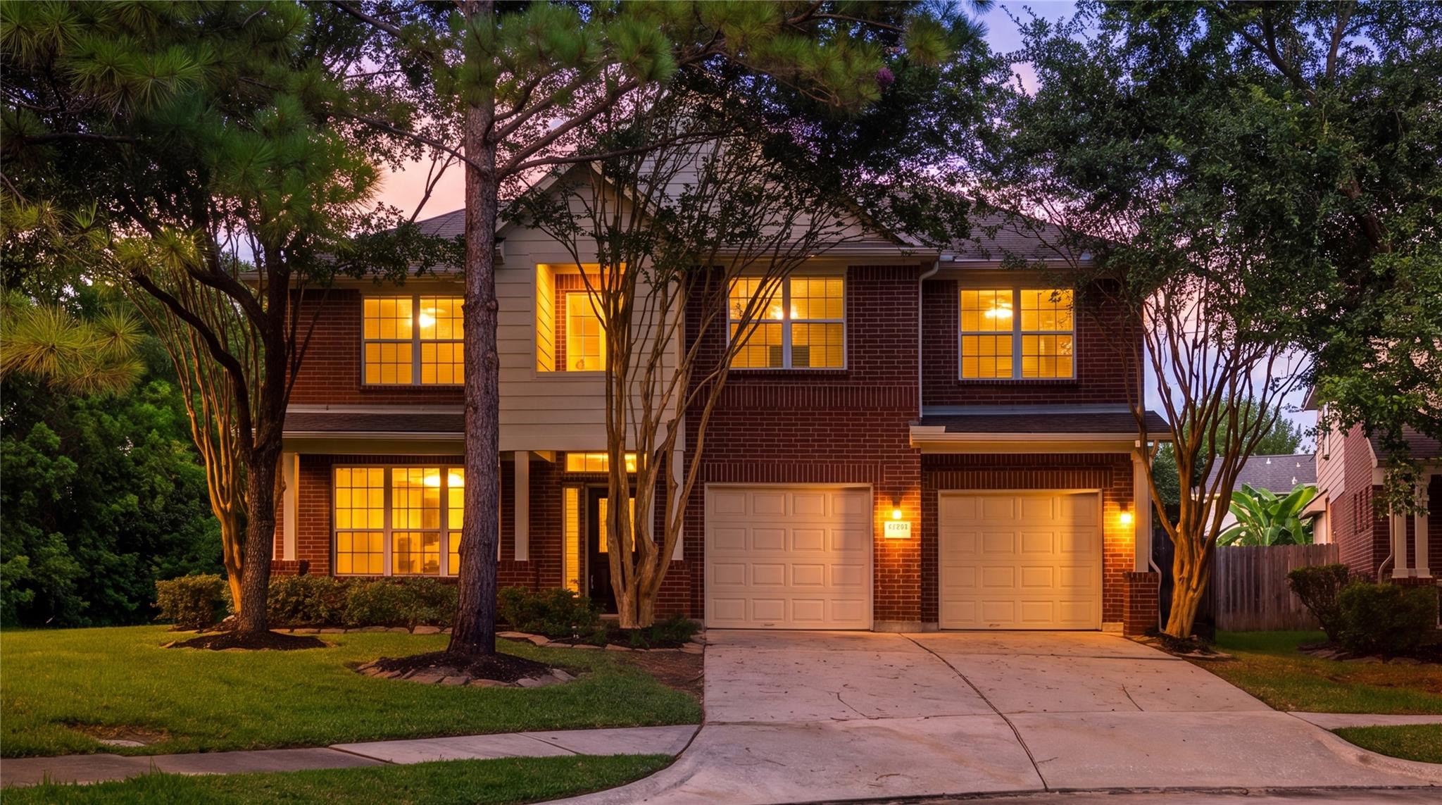 13726 Sandy Bend Ct, Houston, TX 77044 photo