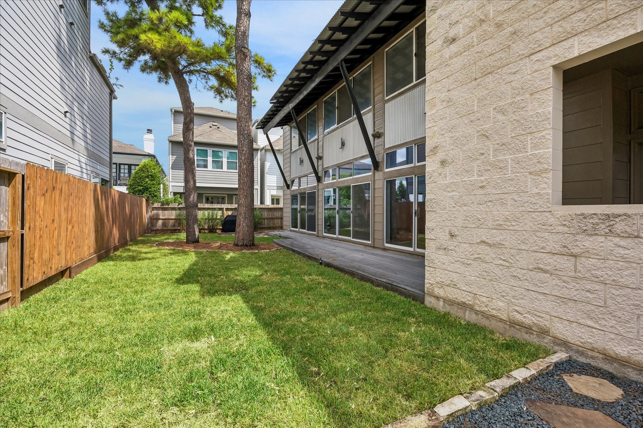4232 Law St, Houston, TX 77005 photo