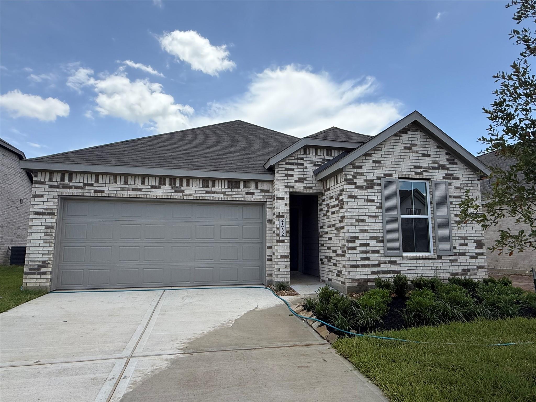 21722 Willow River Canyon Ln, Waller, TX 77484