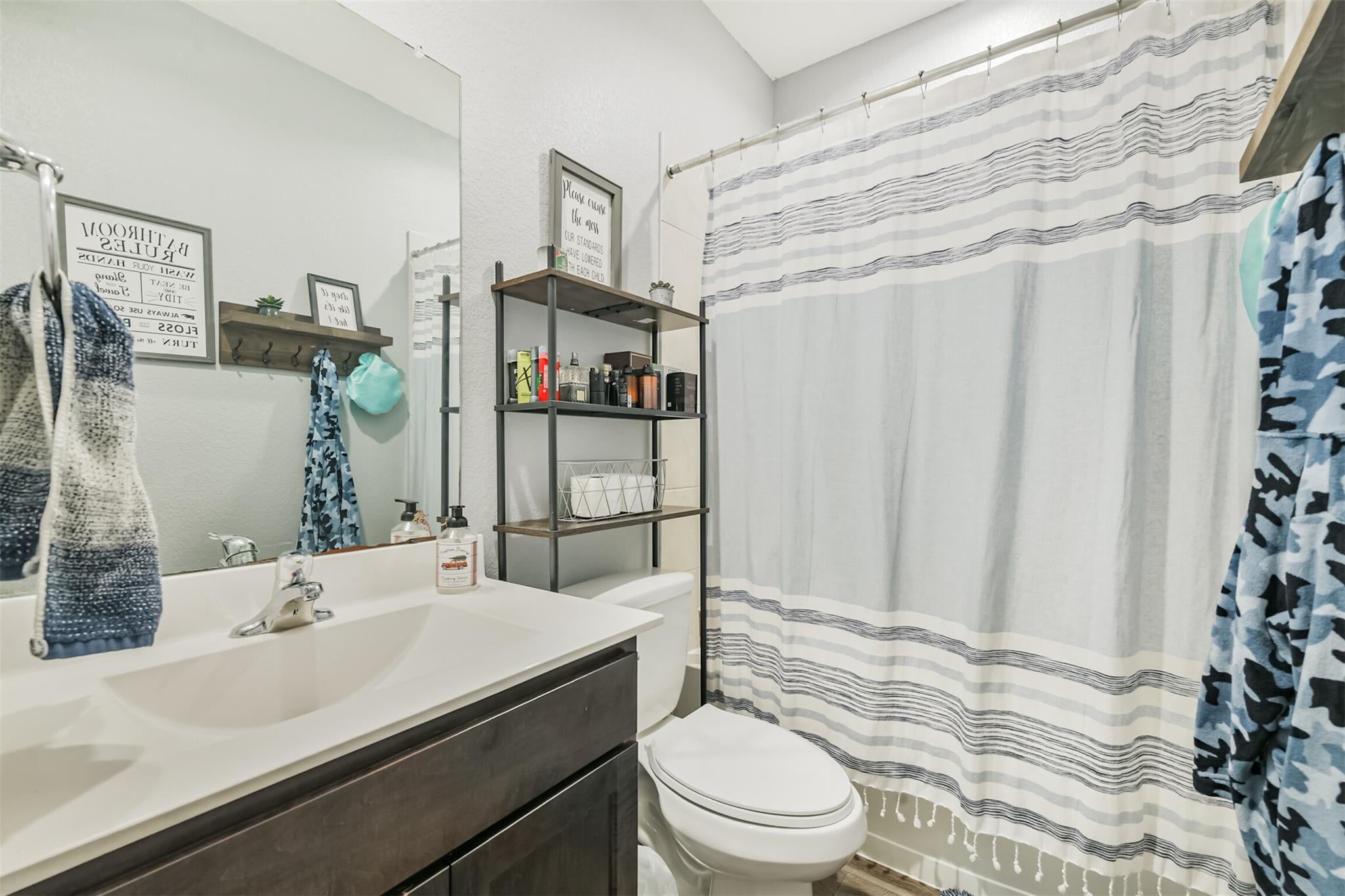 2819 N Colosseum Ct, New Caney, TX 77357 photo