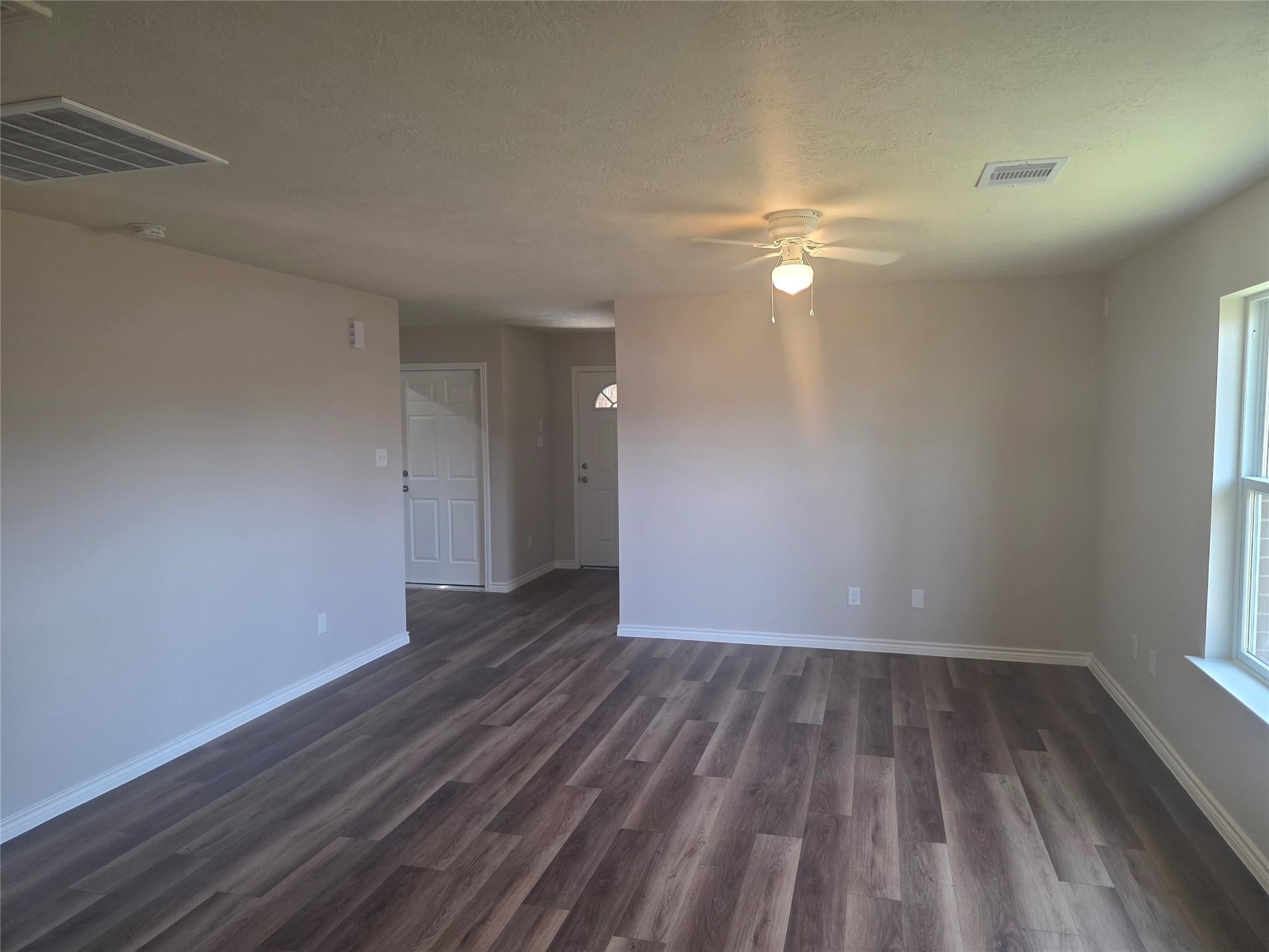 9831 Pelsey St, Houston, TX 77029 photo