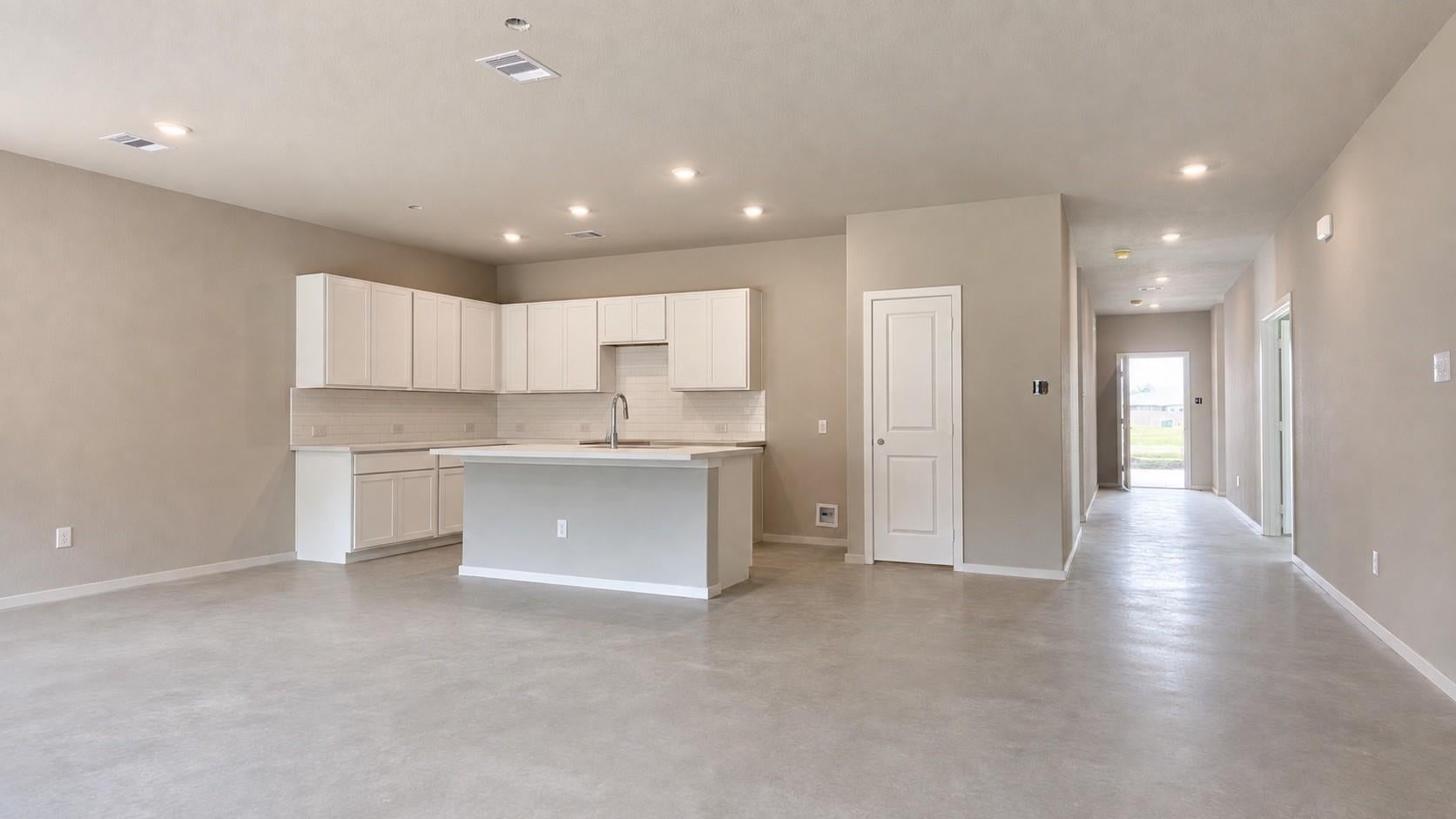 1819 Southfork Ranch Trl, Crosby, TX 77532 photo