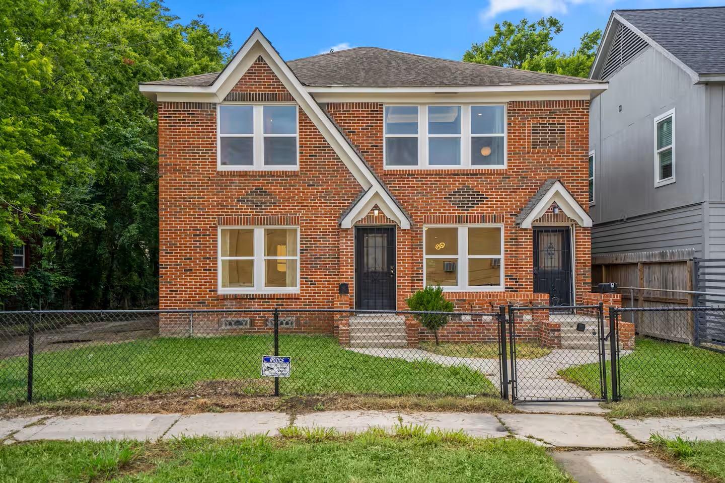 2618 Truxillo St, Houston, TX 77004