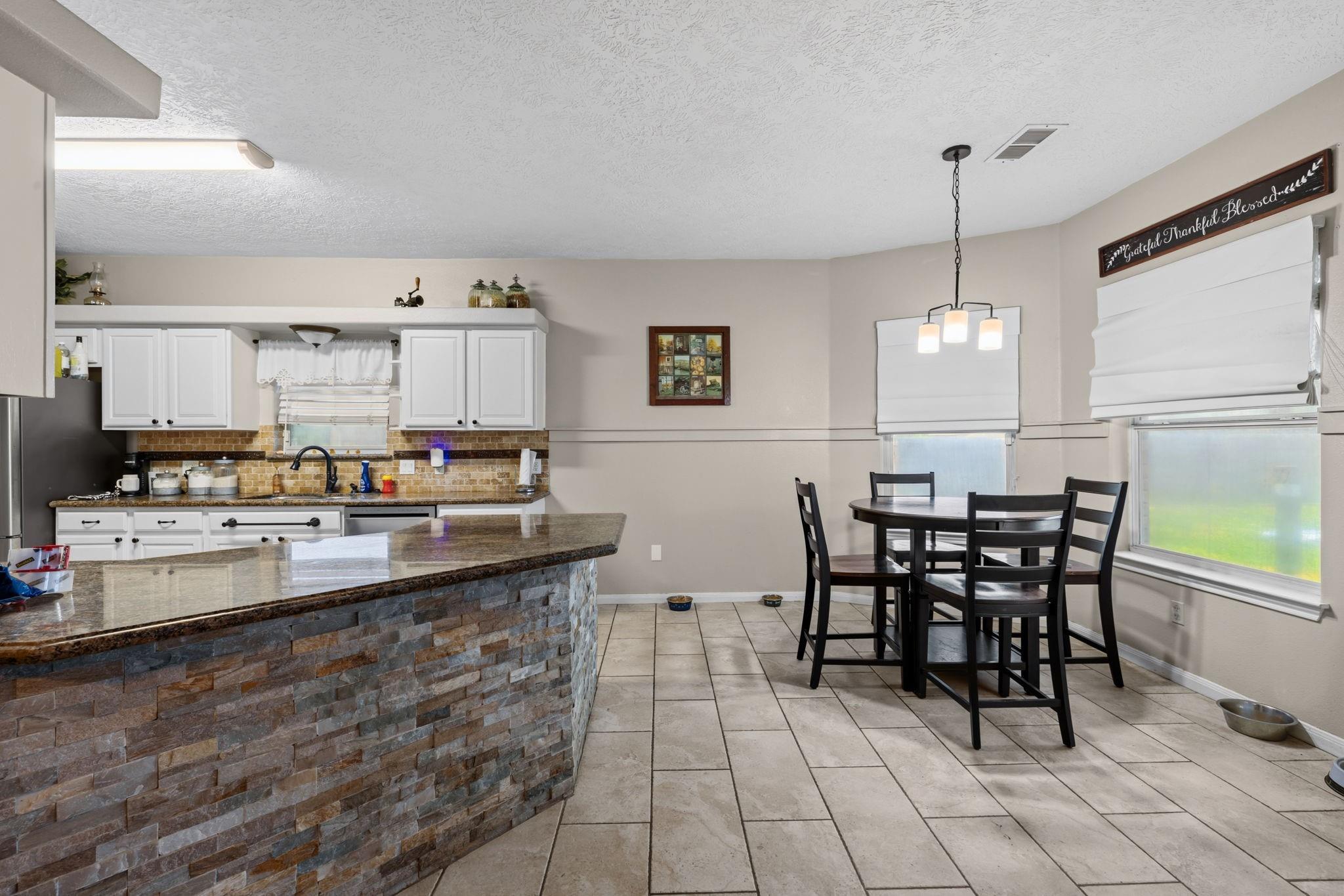 6310 Wildlife Way, Baytown, TX 77523 photo