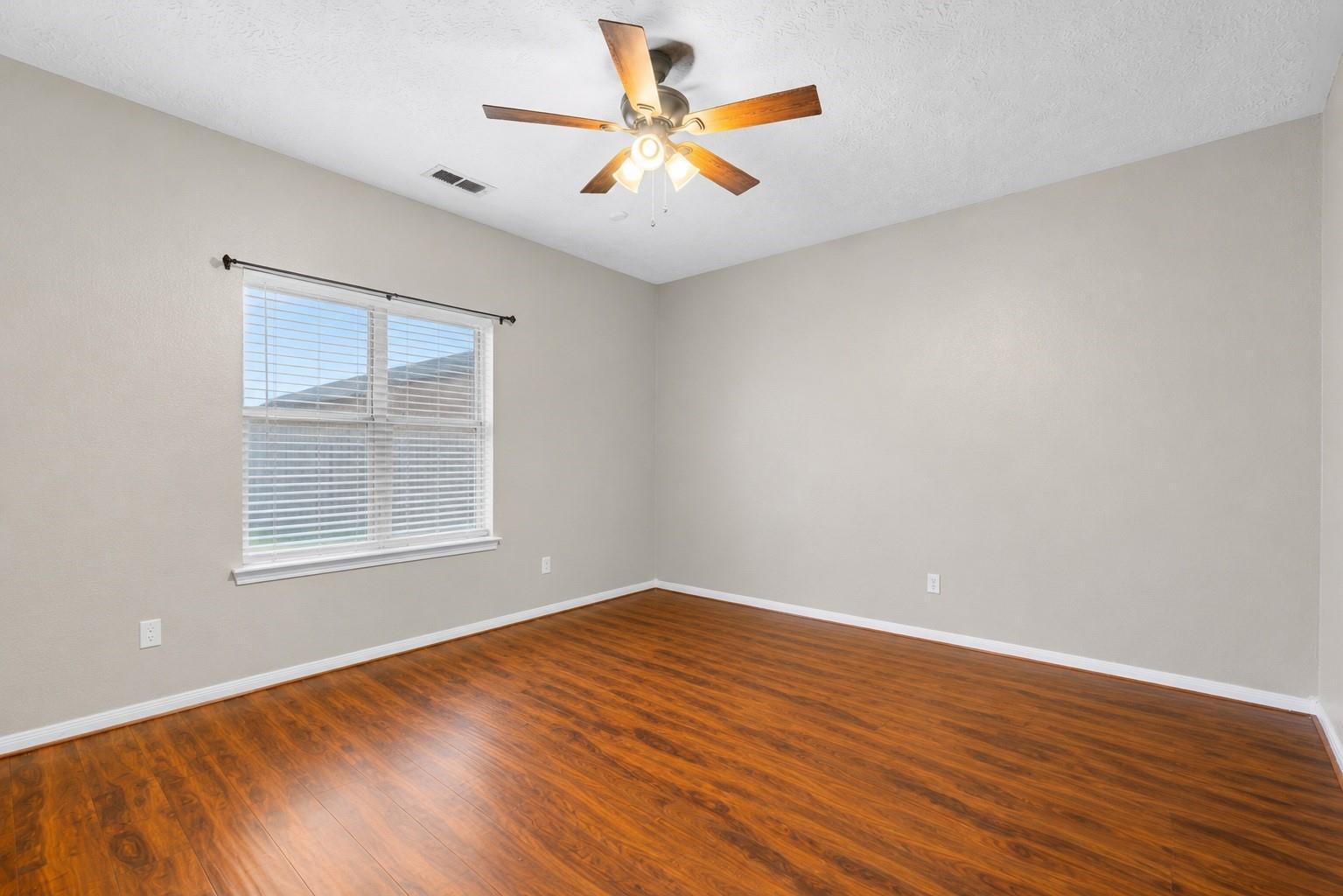 6310 Wildlife Way, Baytown, TX 77523 photo