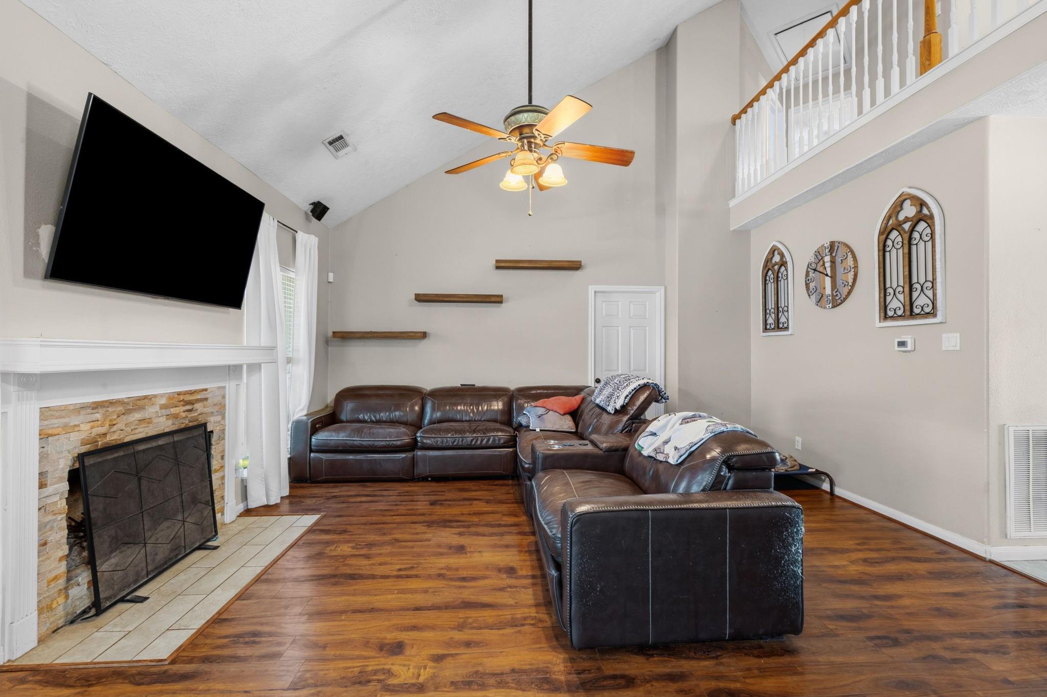 6310 Wildlife Way, Baytown, TX 77523 photo