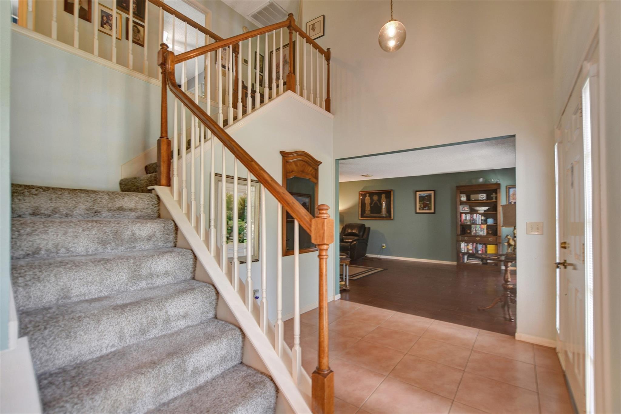 123 W Trillium Ct, The Woodlands, TX 77381 photo