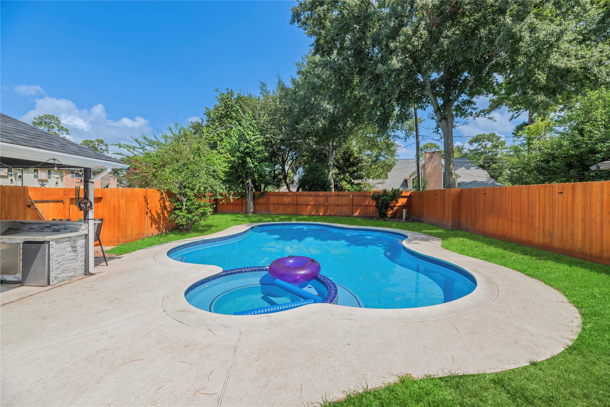 6622 Ampton Dr, Spring, TX 77379 photo