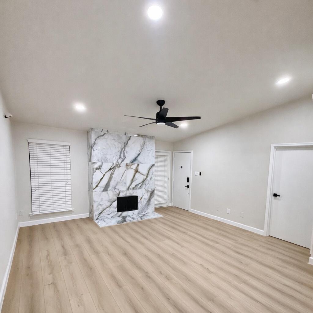 2125 Augusta Dr #74, Houston, TX 77057 photo