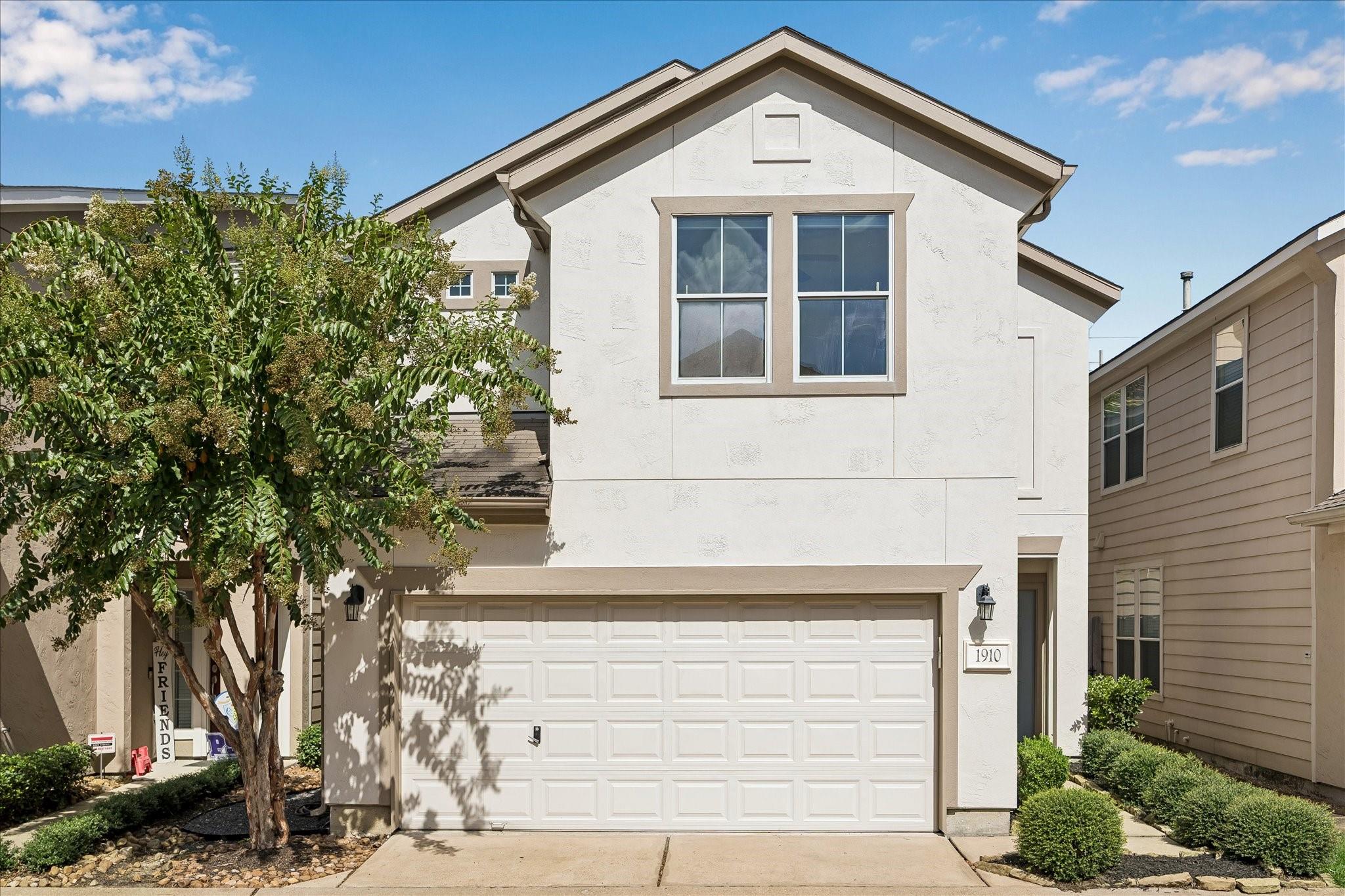 1910 Harwood Spring Dr, Houston, TX 77080