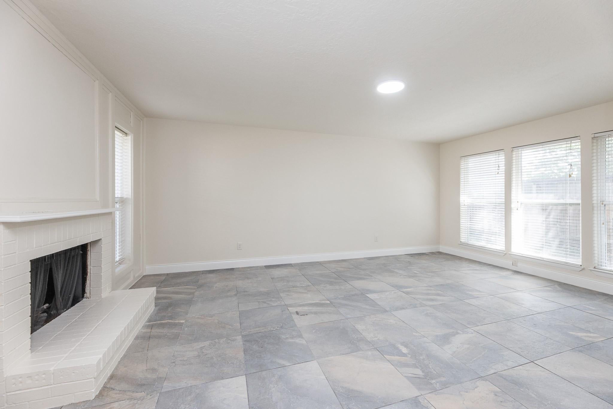 10810 Sugar Hill Dr, Houston, TX 77042 photo