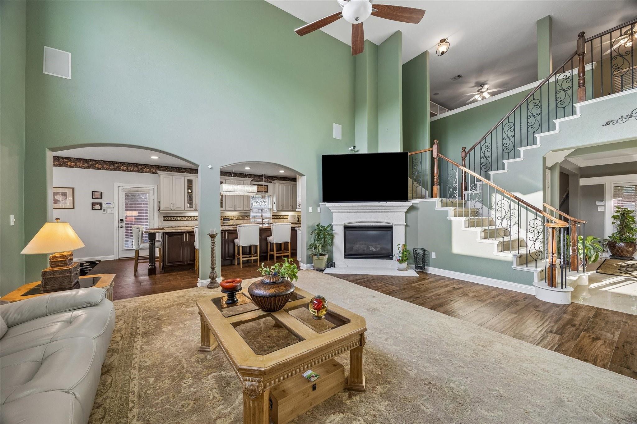13602 Laurel Terrace Ln, Sugar Land, TX 77498 photo
