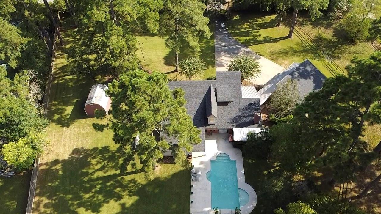 1300 Smith Rd, Huffman, TX 77336 photo
