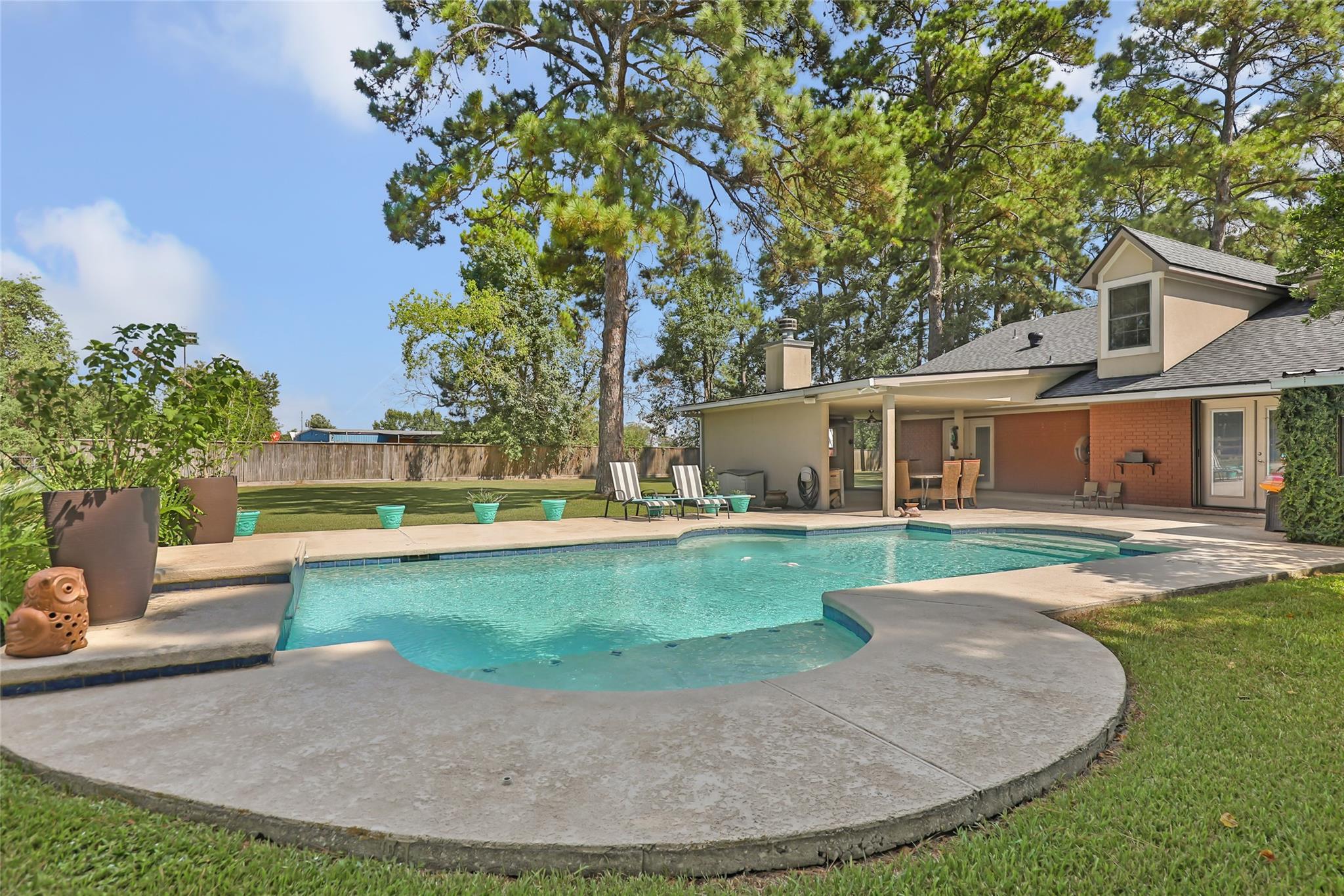 1300 Smith Rd, Huffman, TX 77336 photo