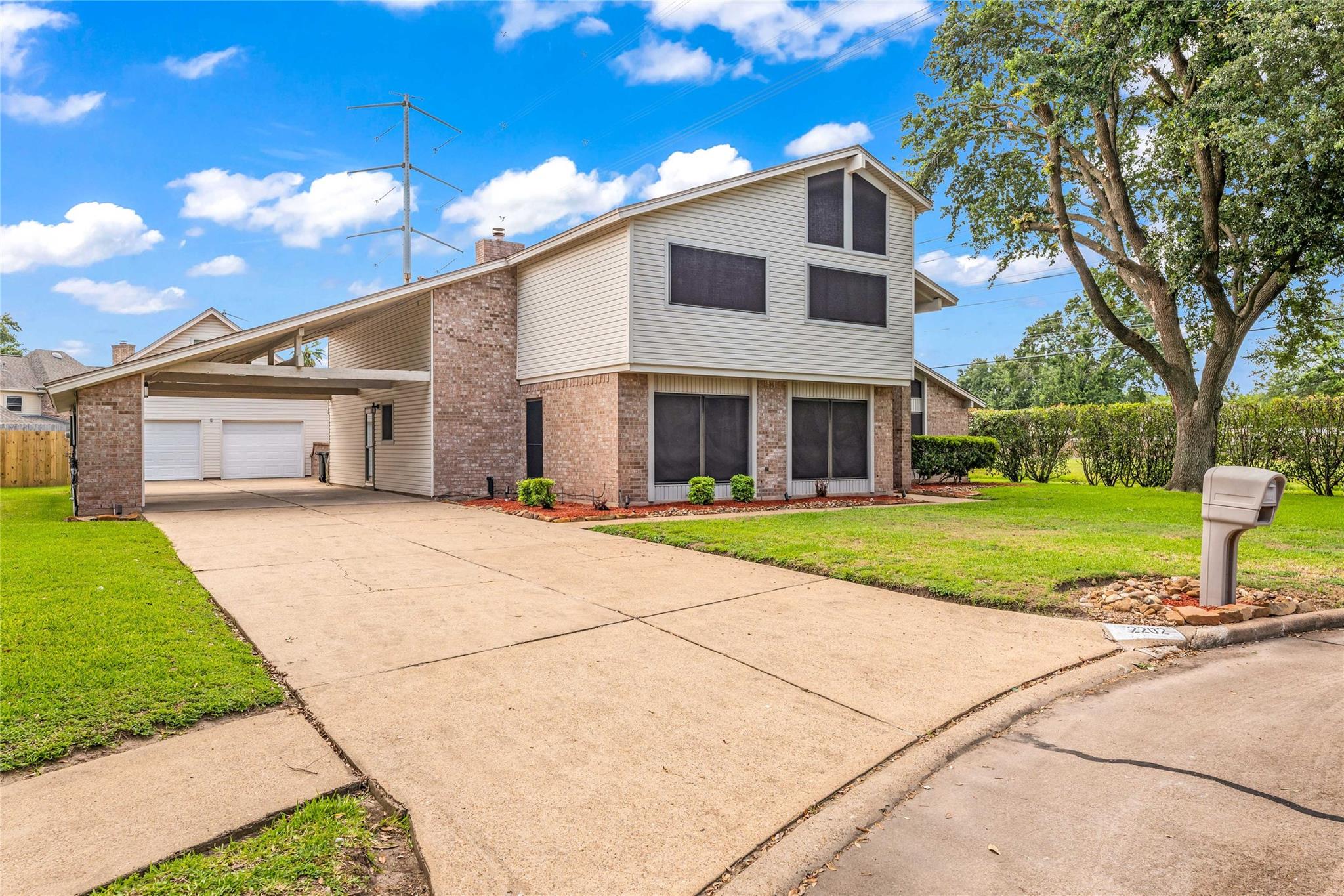 2202 Erin Glen Ct, Deer Park, TX 77536