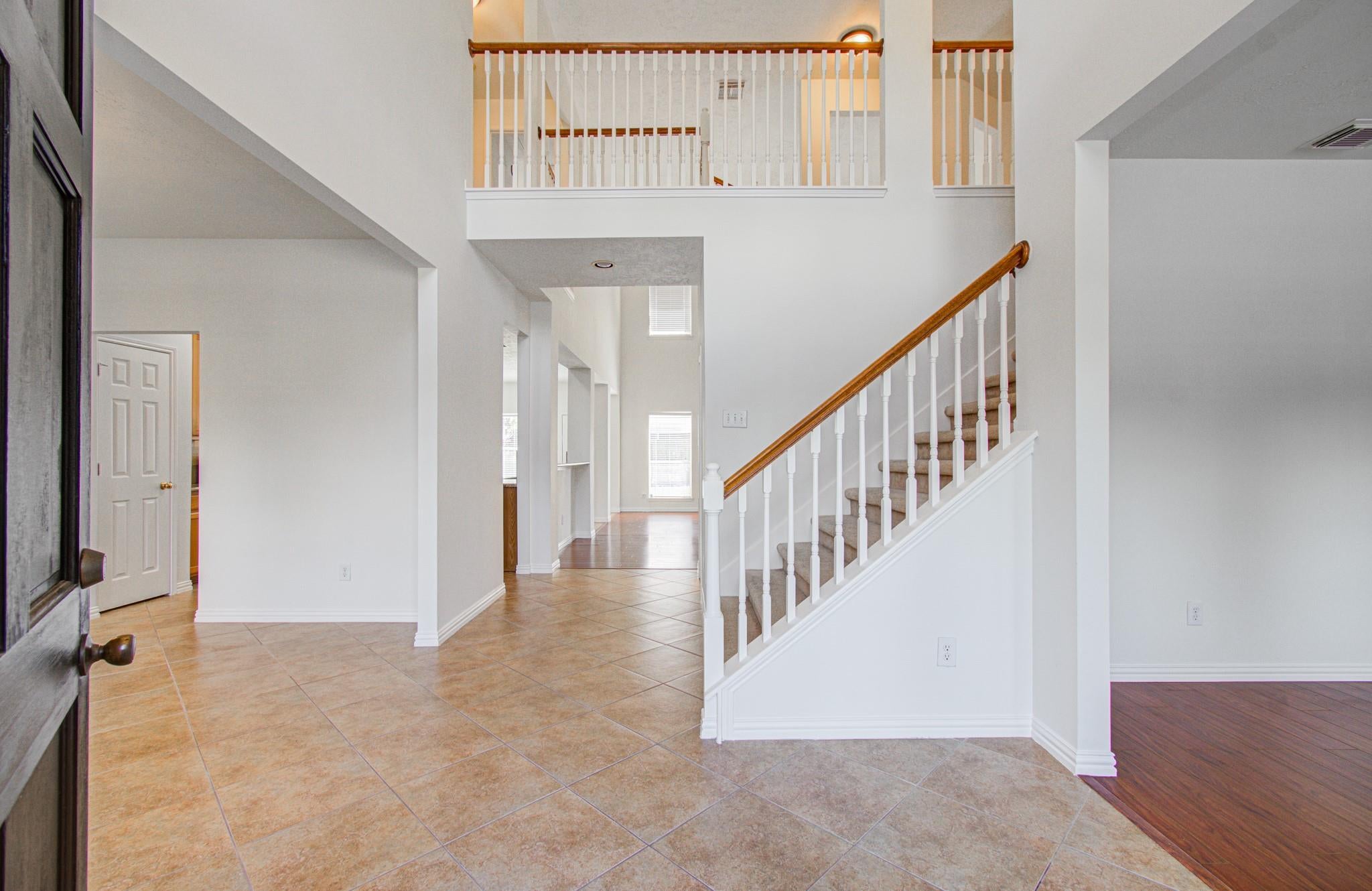 1402 Pine Knot Ct, Pearland, TX 77581 photo